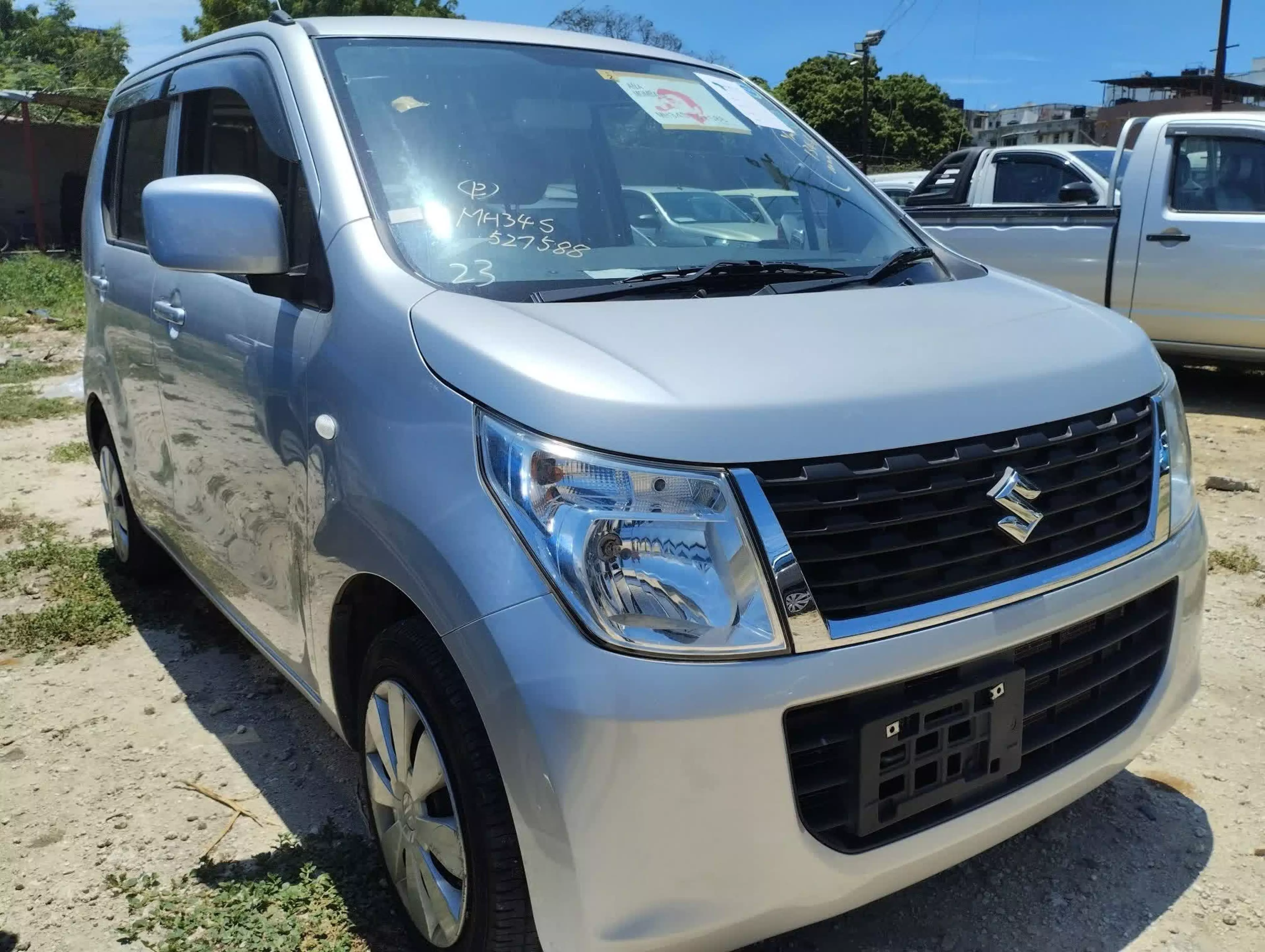 SUZUKI Wagon R - 2015