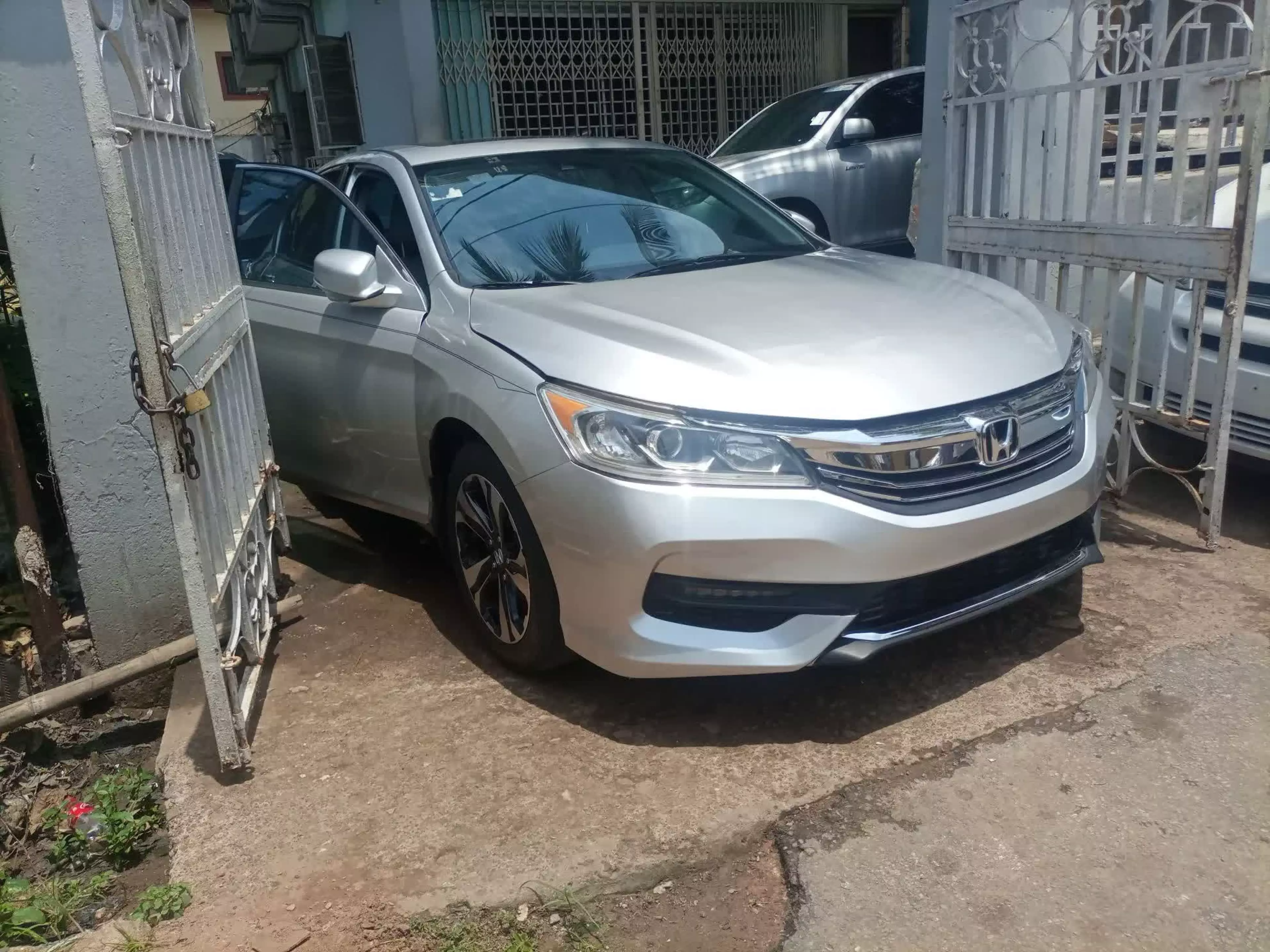 Honda Accord - 2013