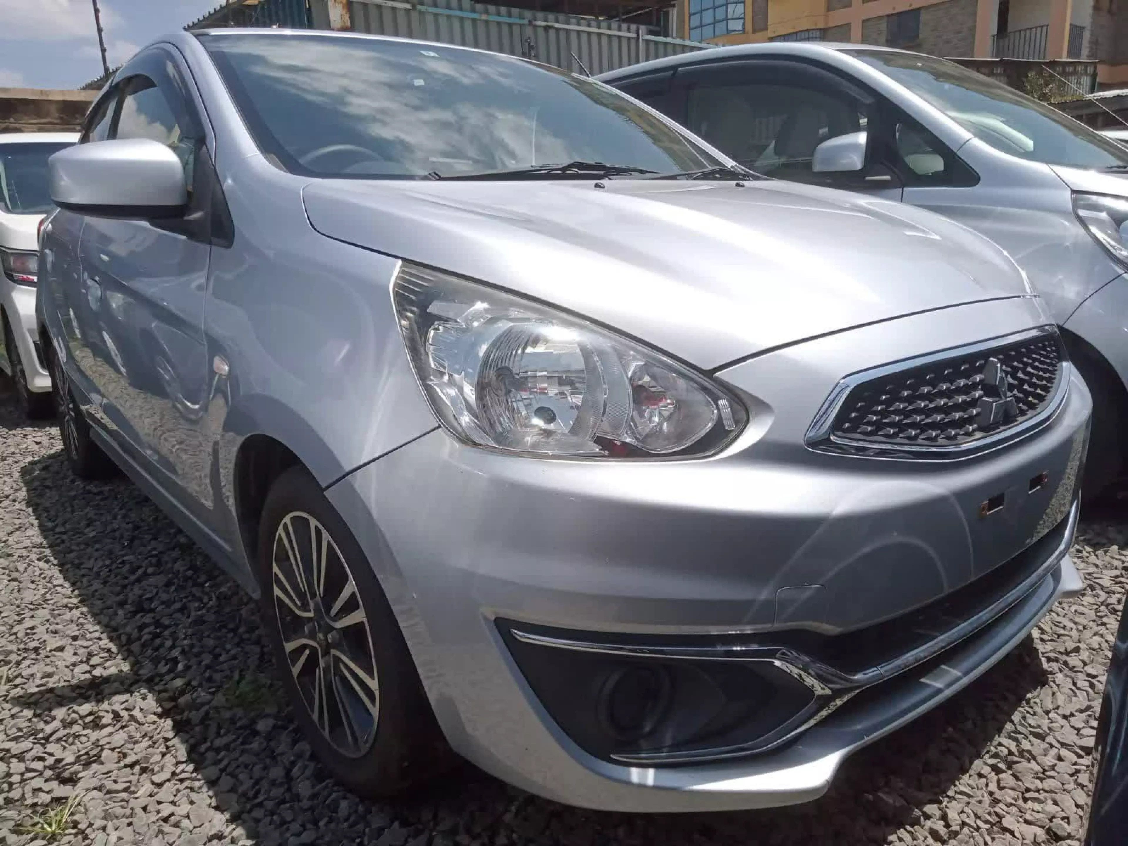 Mitsubishi Mirage - 2016