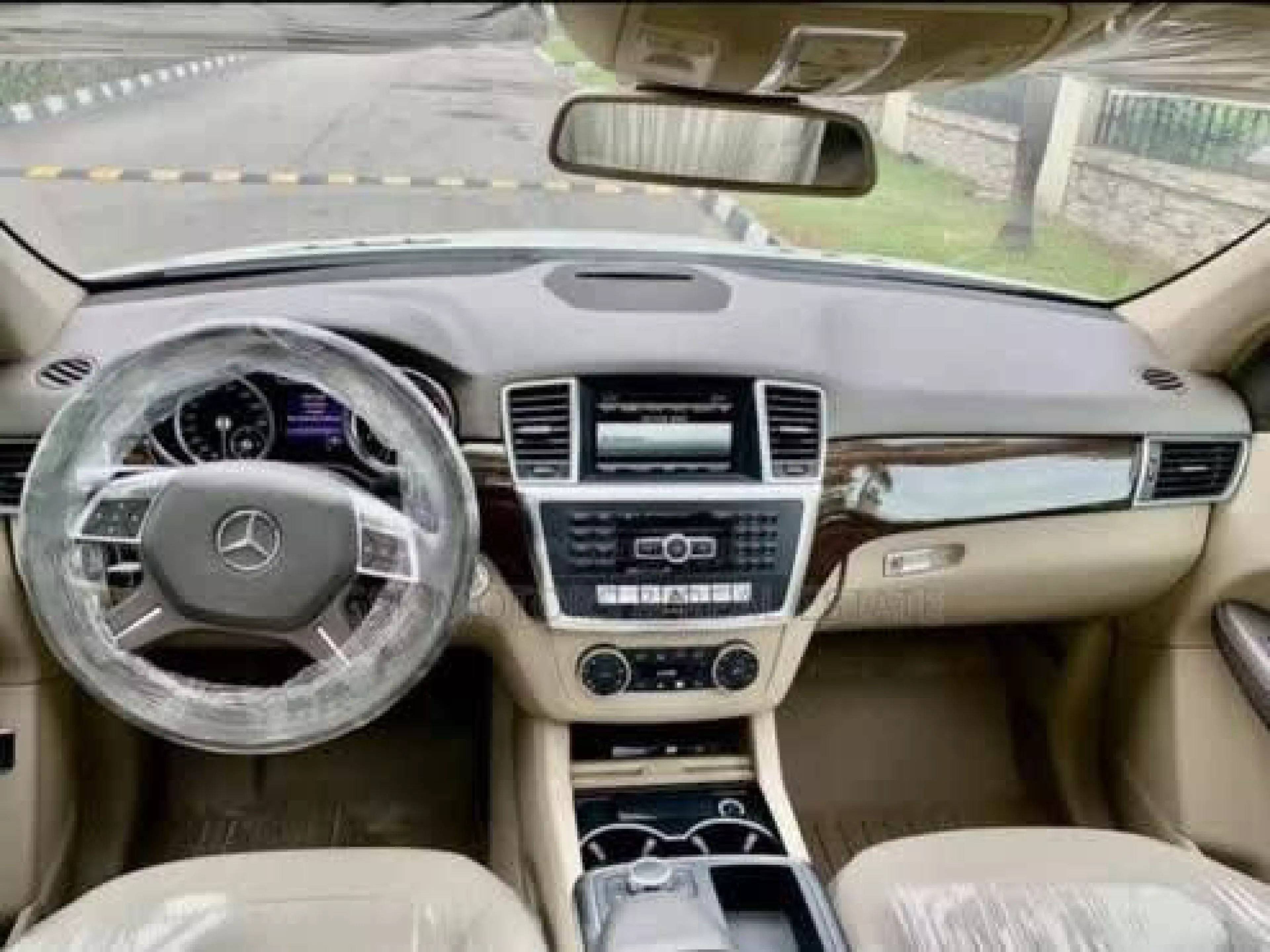 Mercedes-Benz ML 350   - 2014