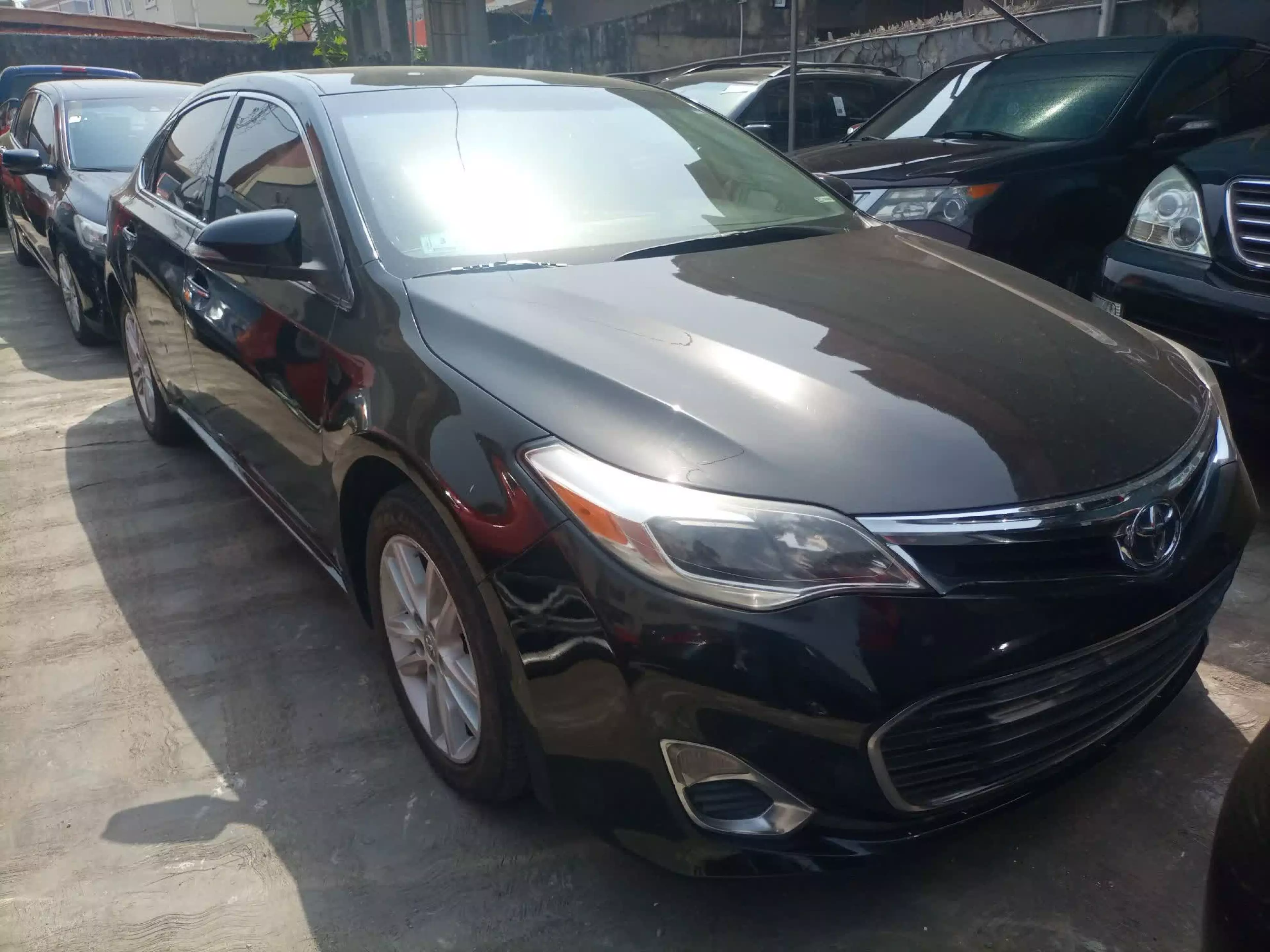 Toyota Avalon - 2013