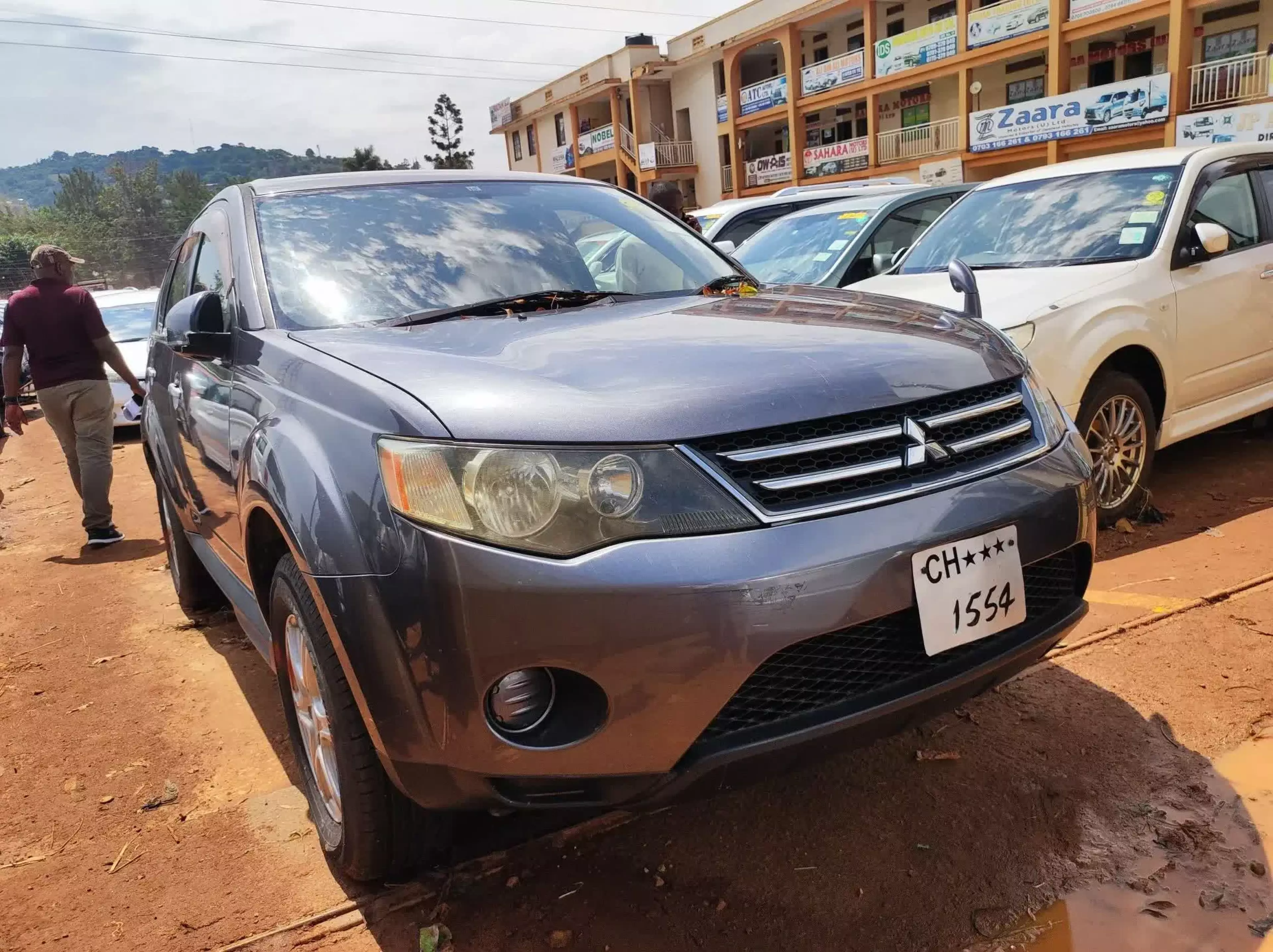 Mitsubishi OUTLANDER - 2009