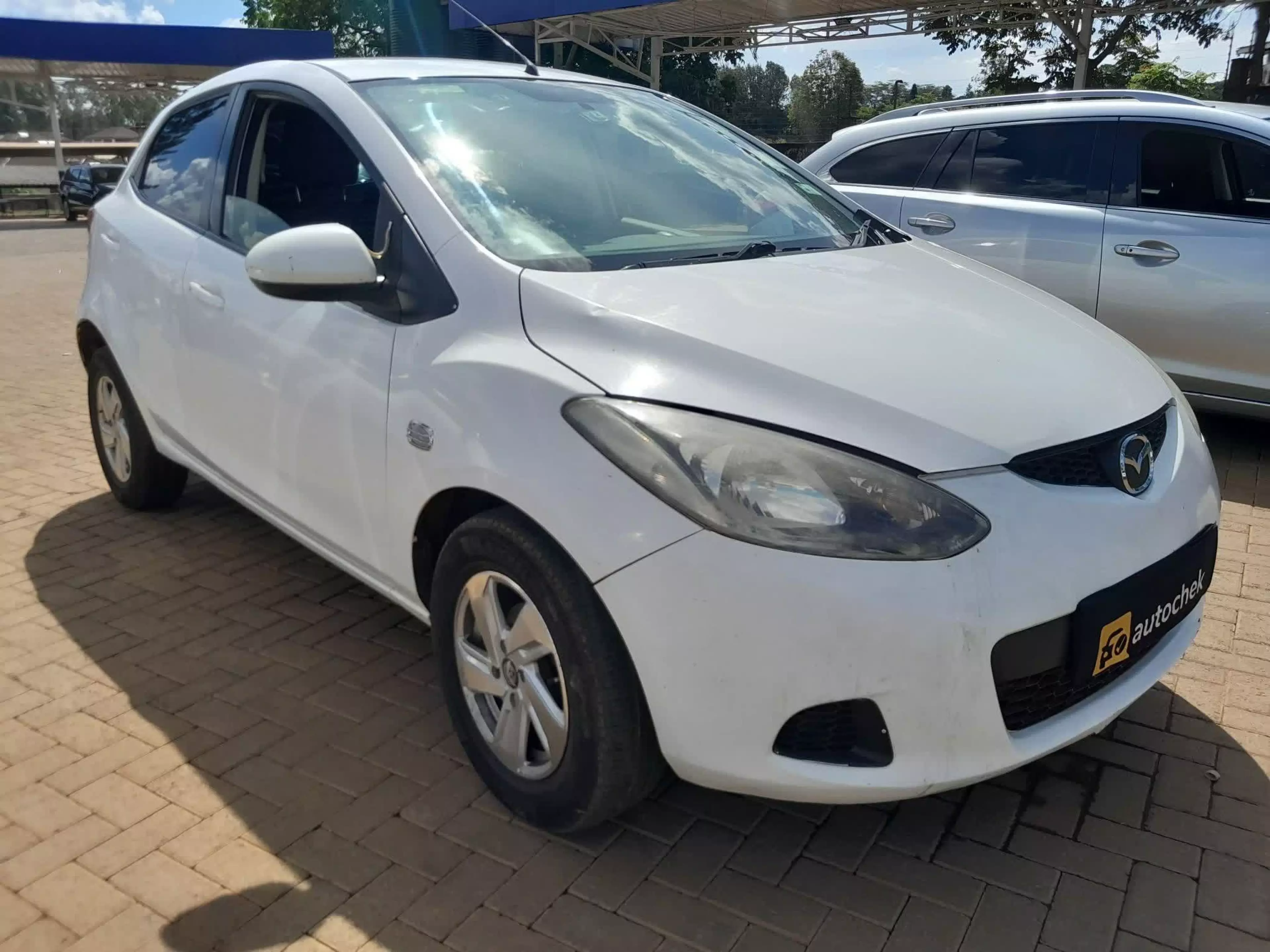 Mazda Demio - 2012