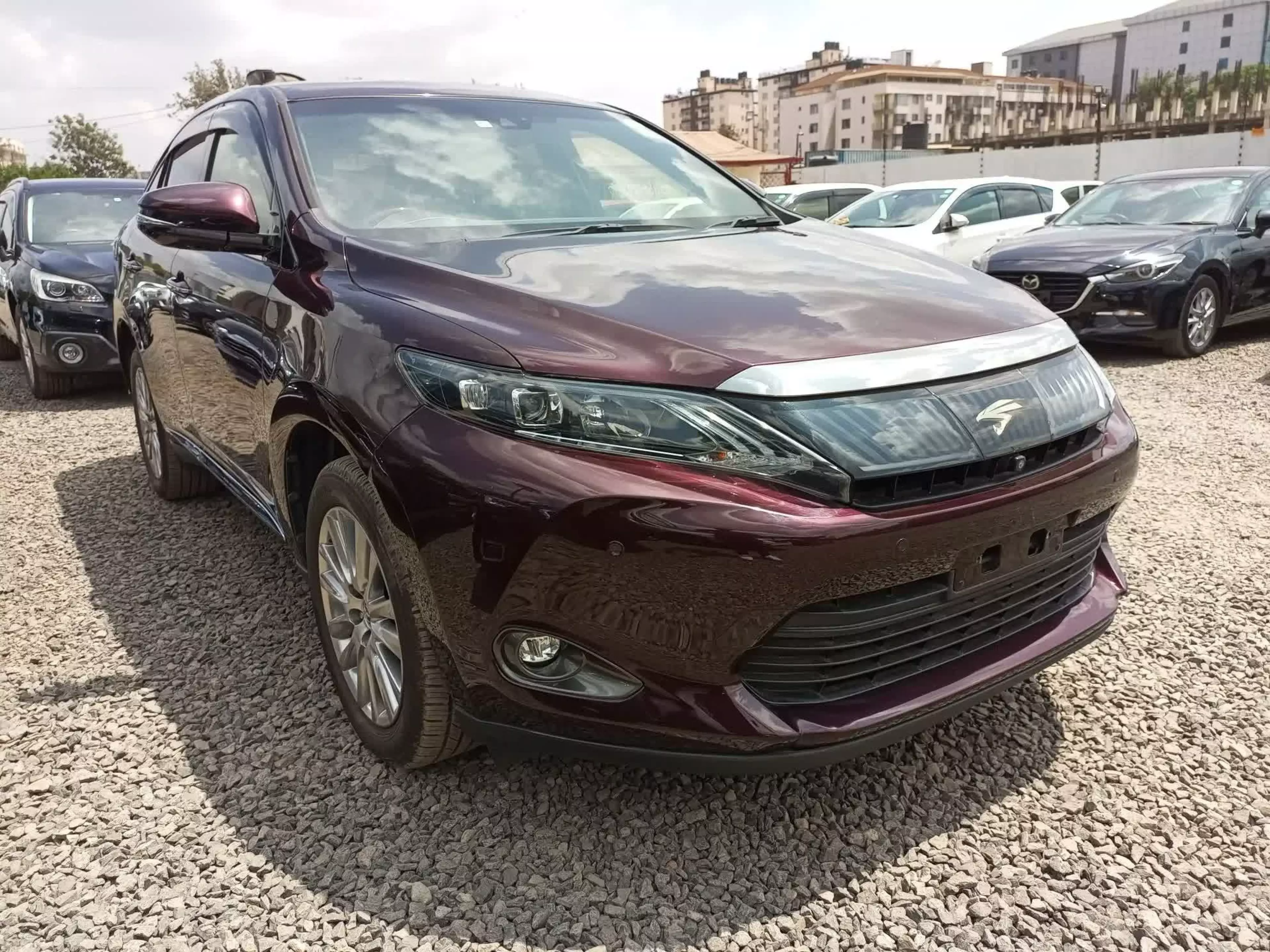 Toyota Harrier - 2016