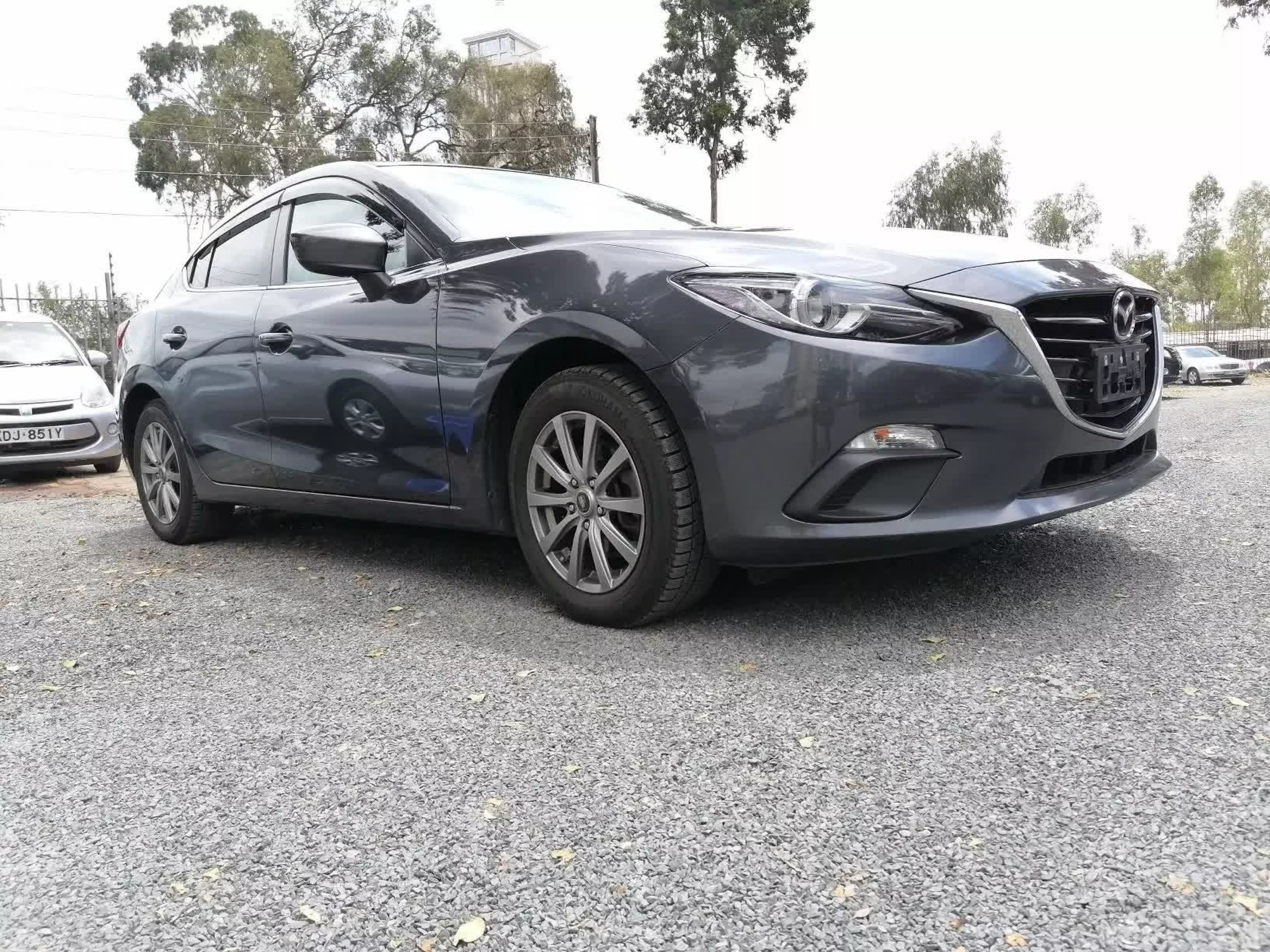 Mazda Axela  - 2015