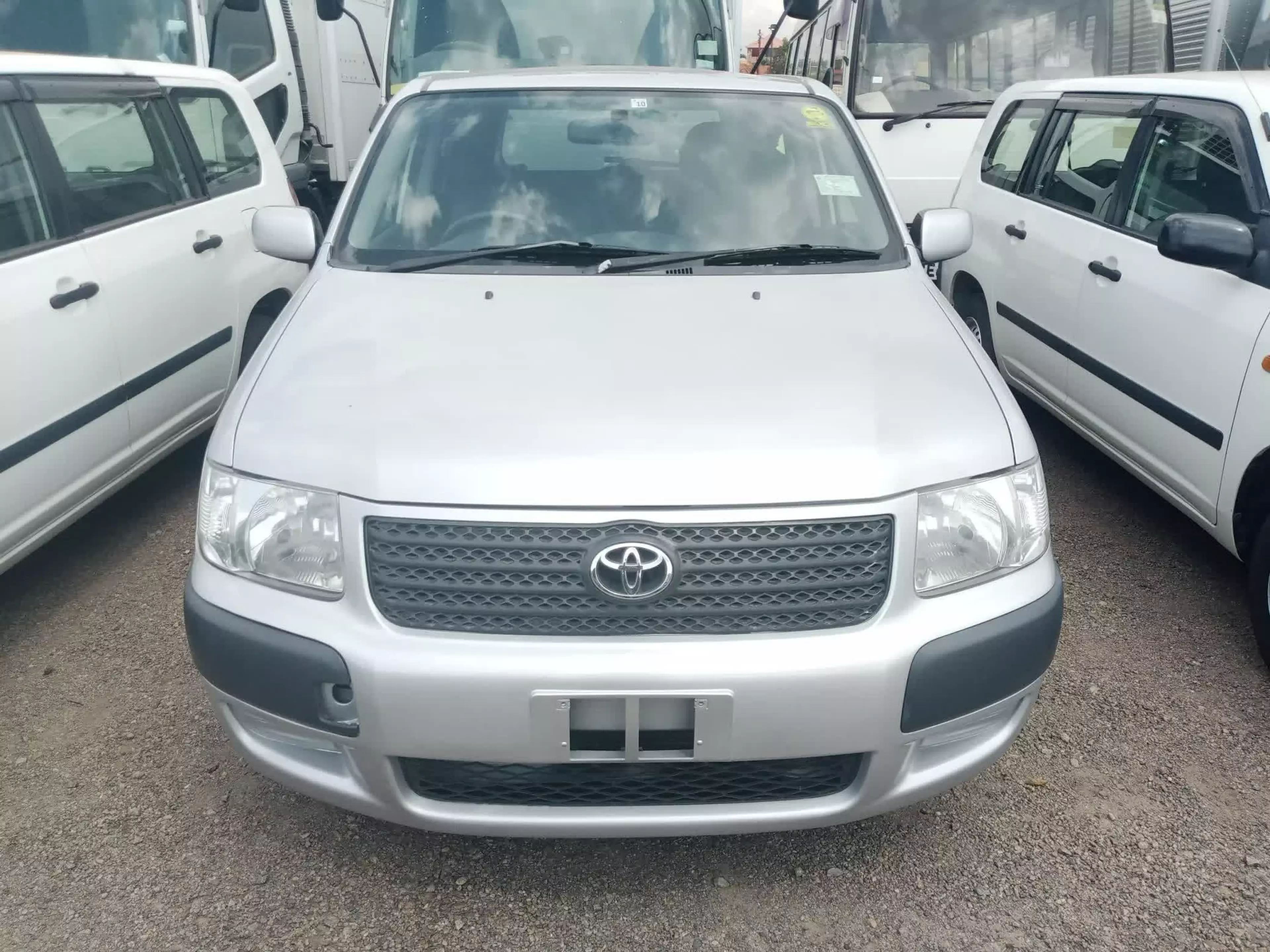 Toyota Succeed  - 2014