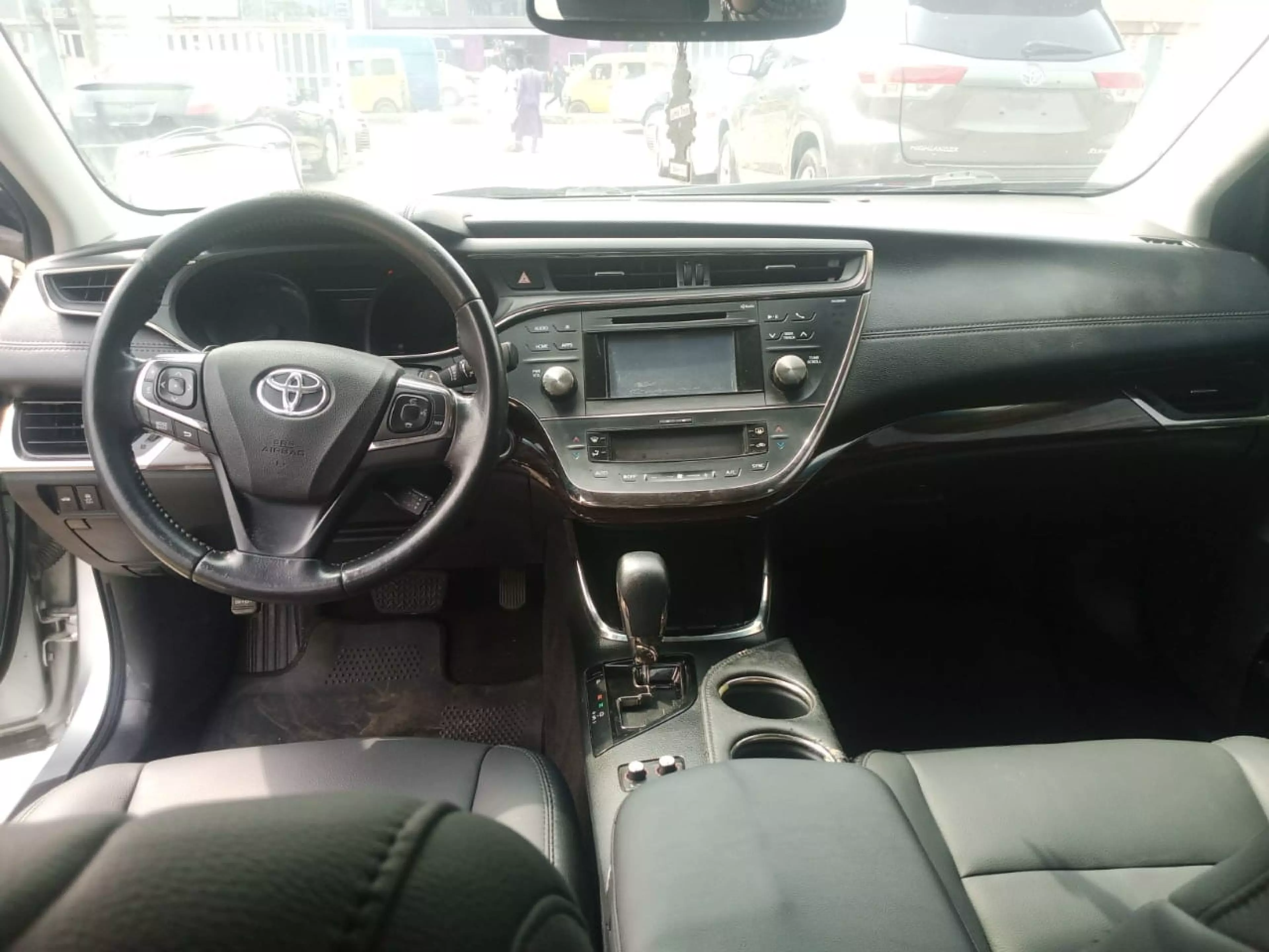 Toyota Avalon   - 2015
