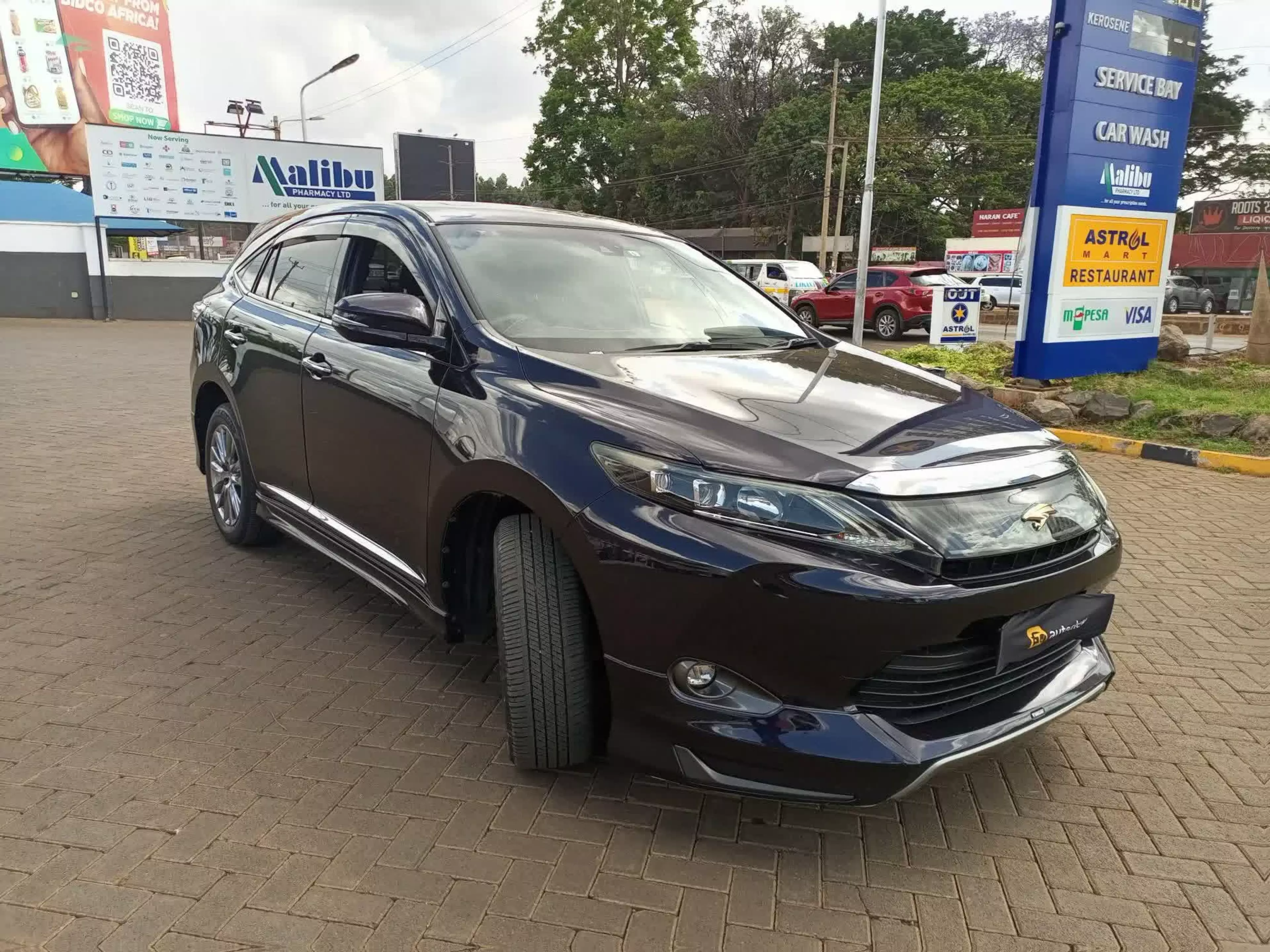 Toyota Harrier - 2015