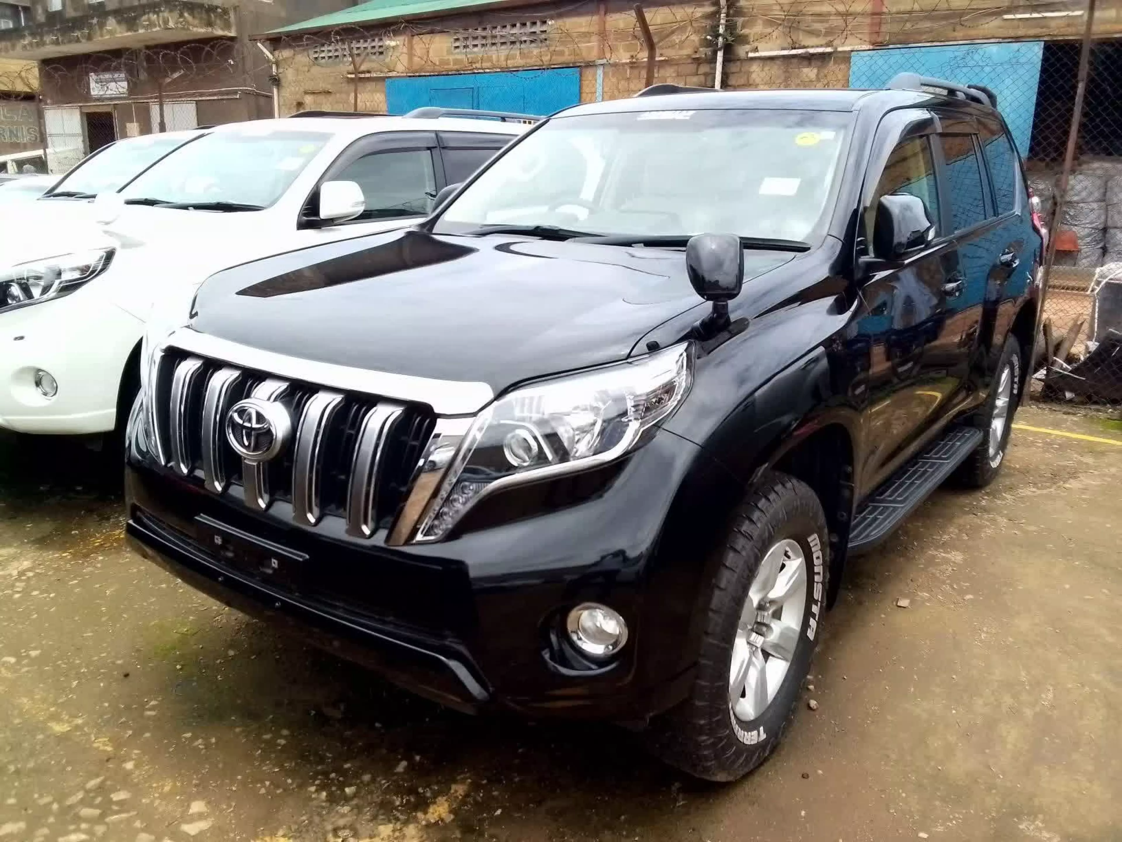 Toyota Landcruiser Prado - 2014