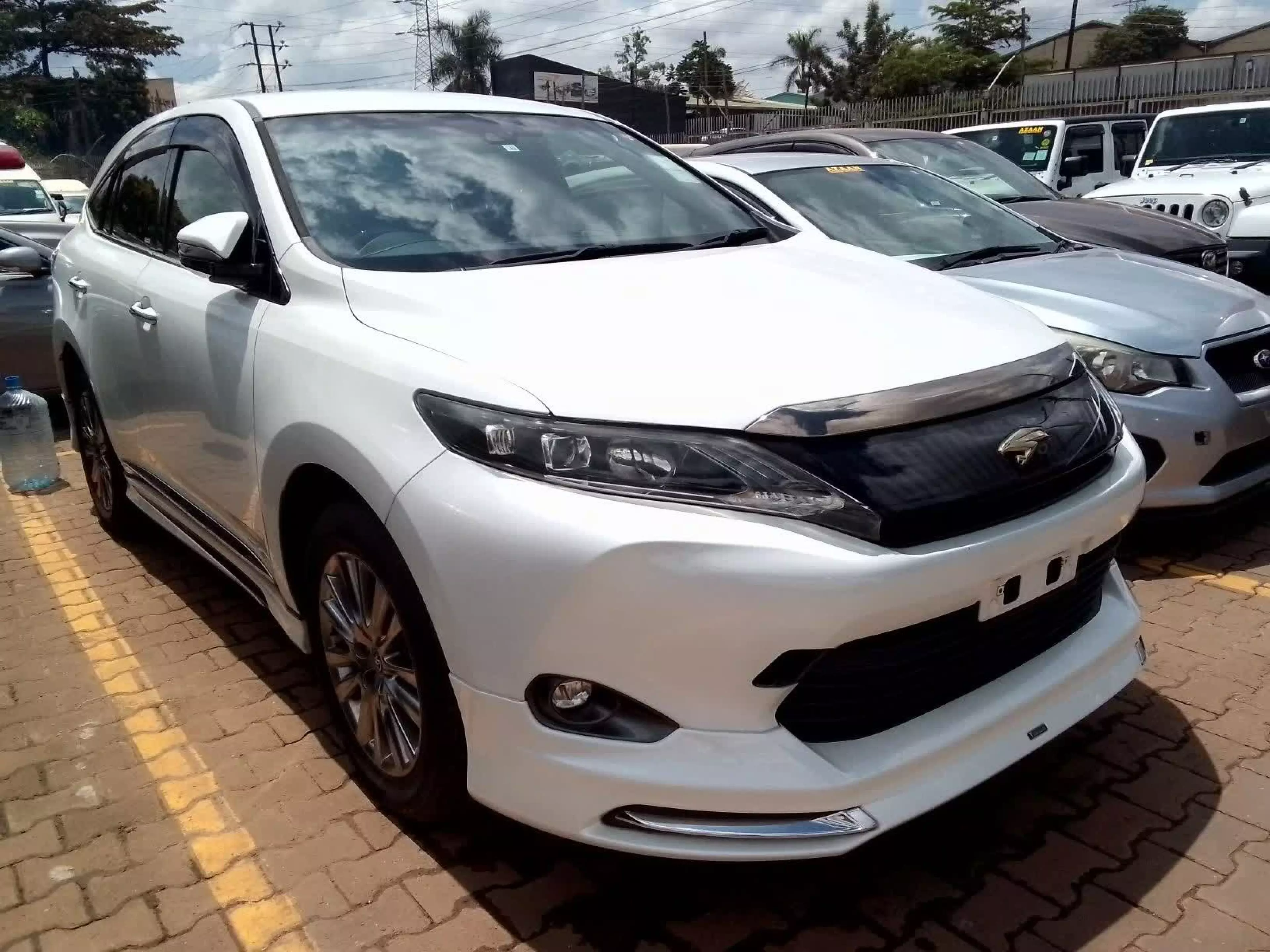 Toyota Harrier - 2014