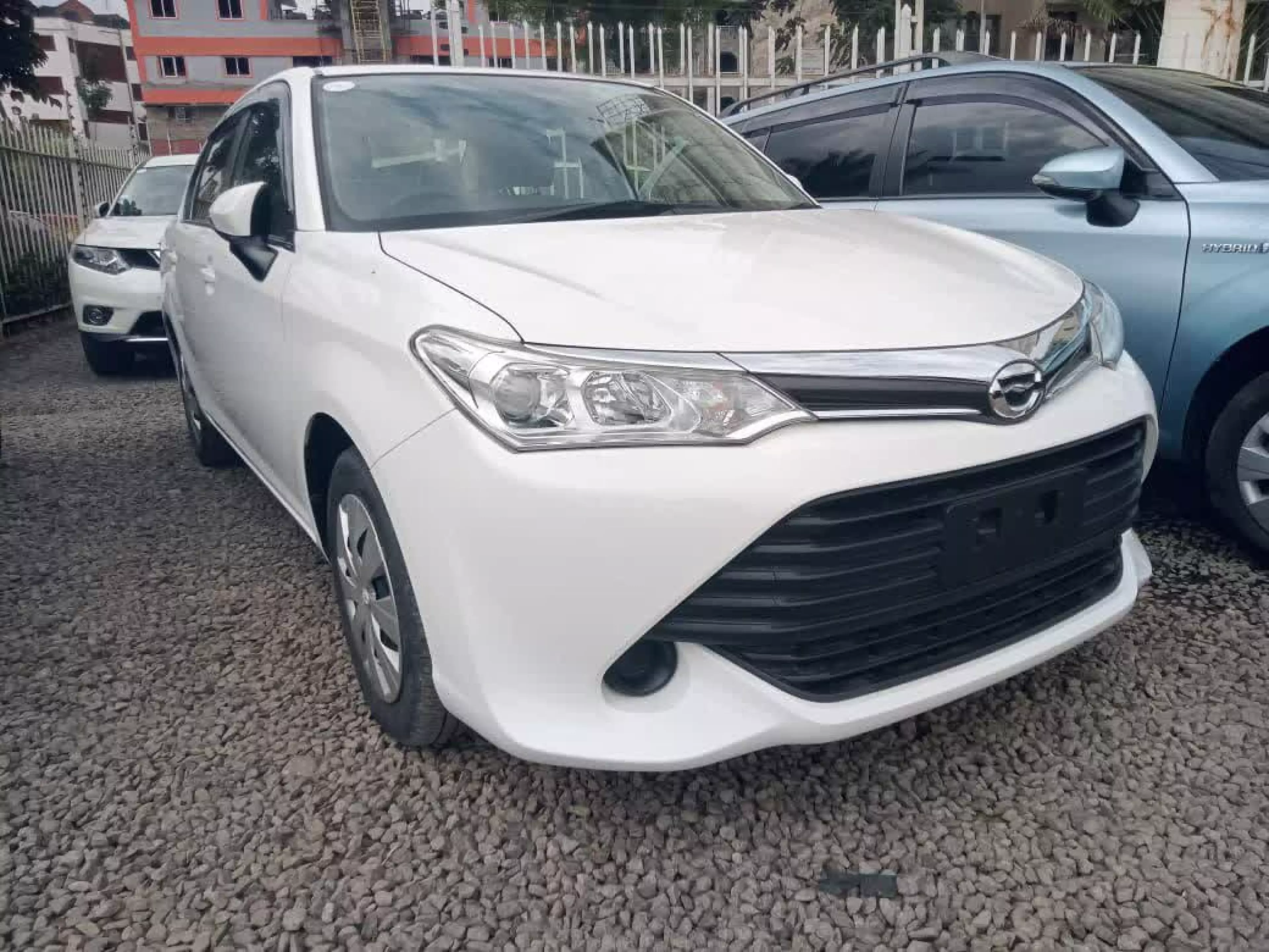 Toyota Axio  - 2017