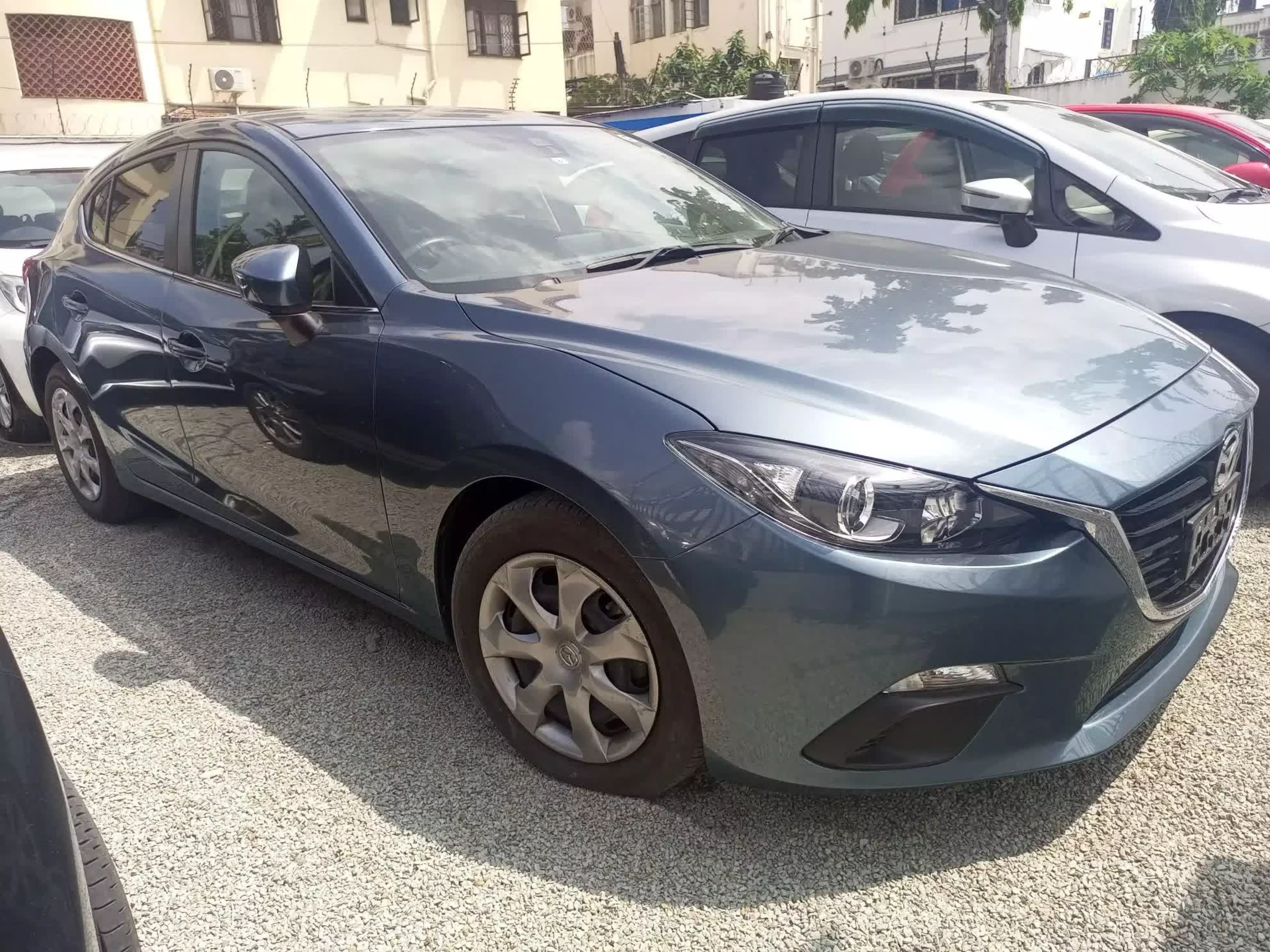 Mazda Axela  - 2015