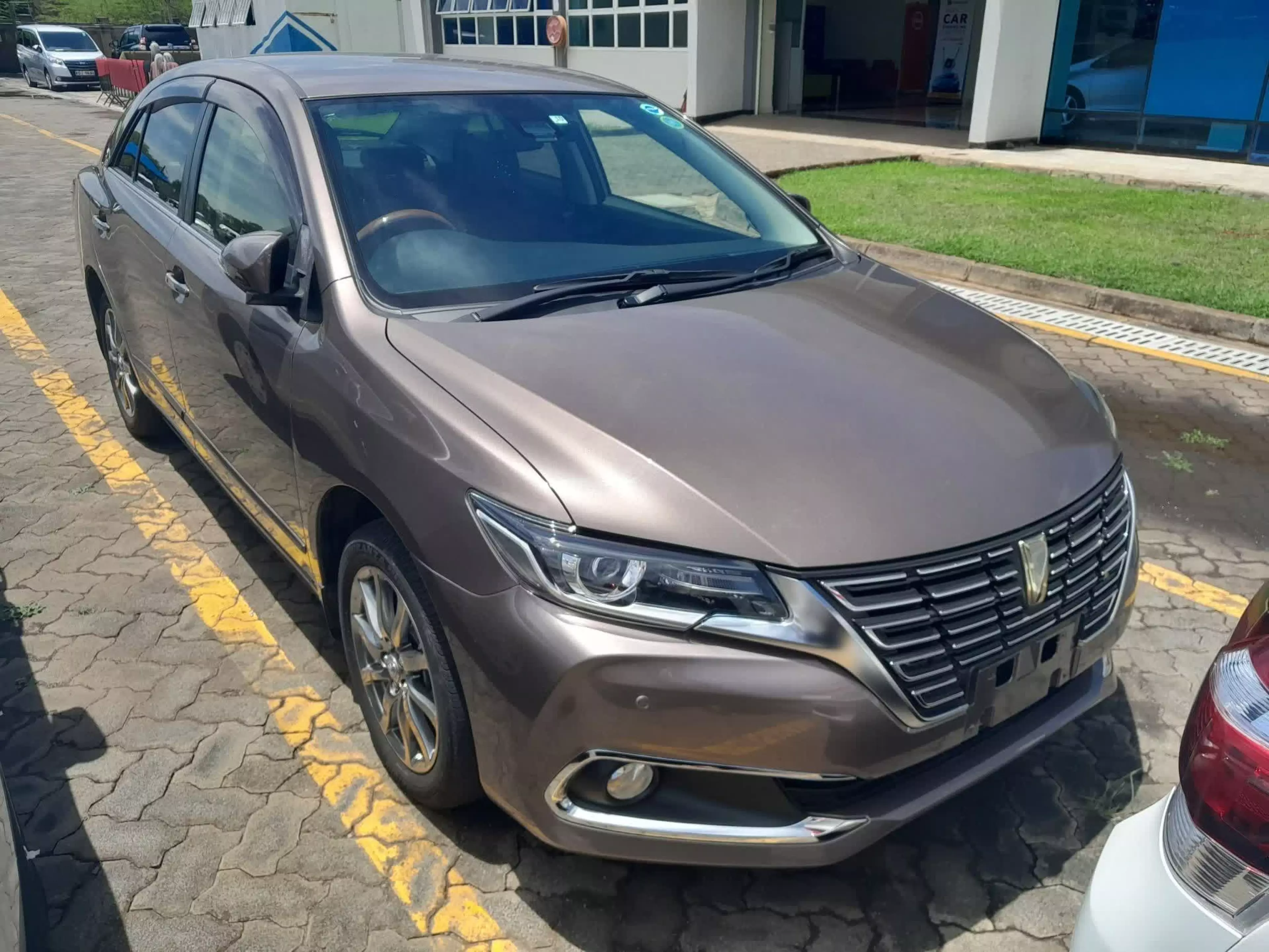 Toyota Premio  - 2017