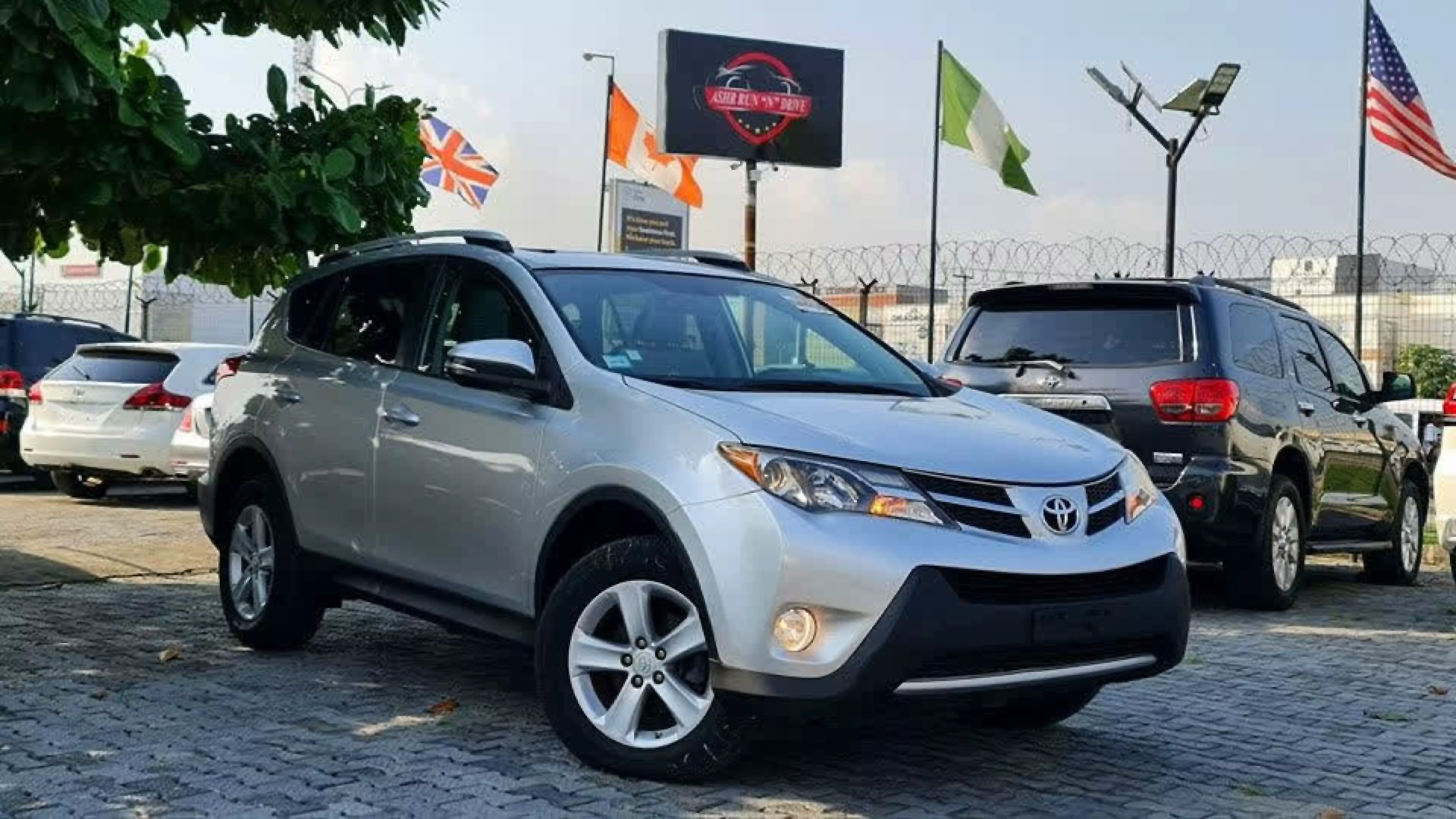 Toyota RAV 4 - 2014
