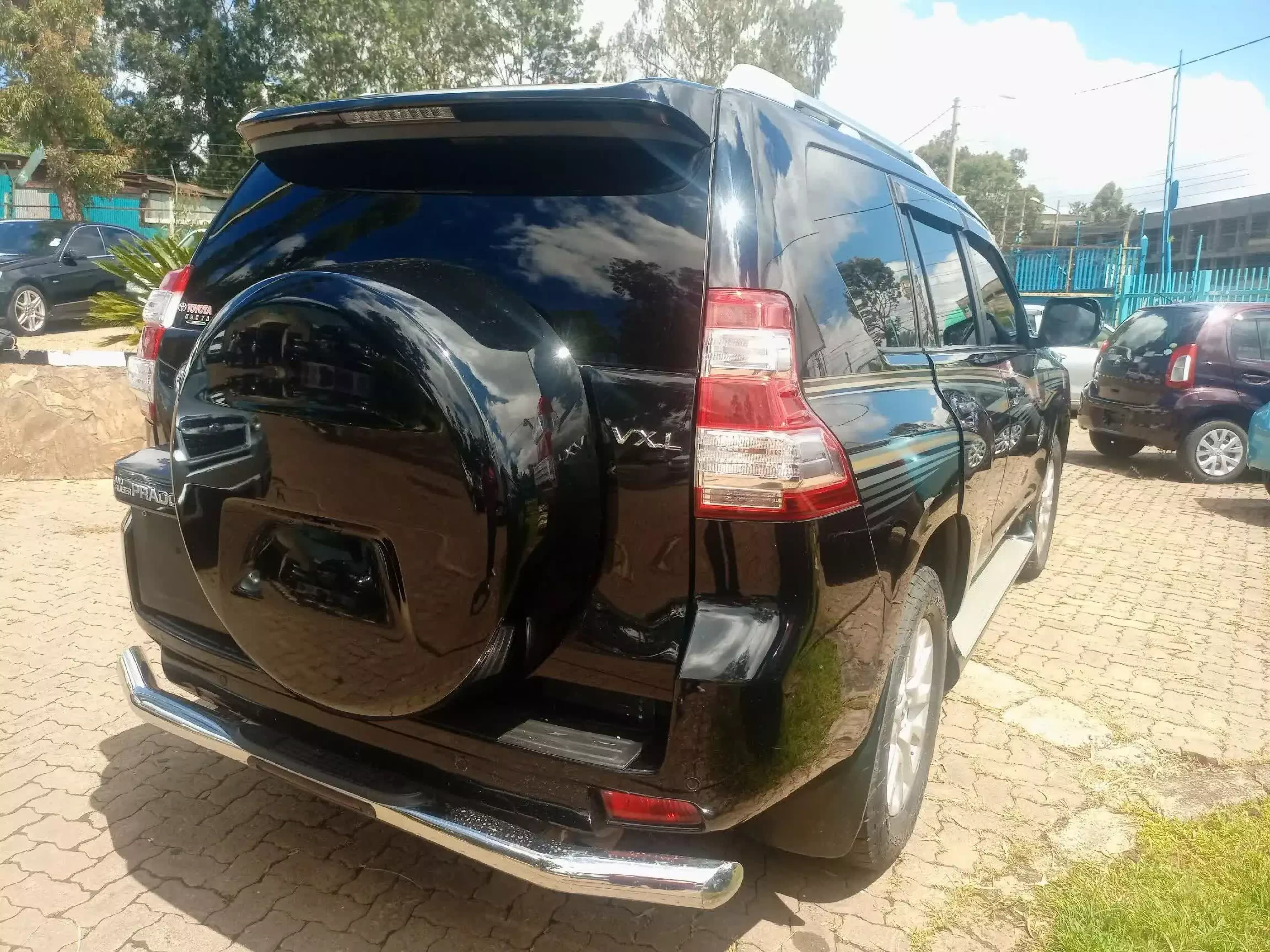 Toyota Landcruiser Prado   - 2015