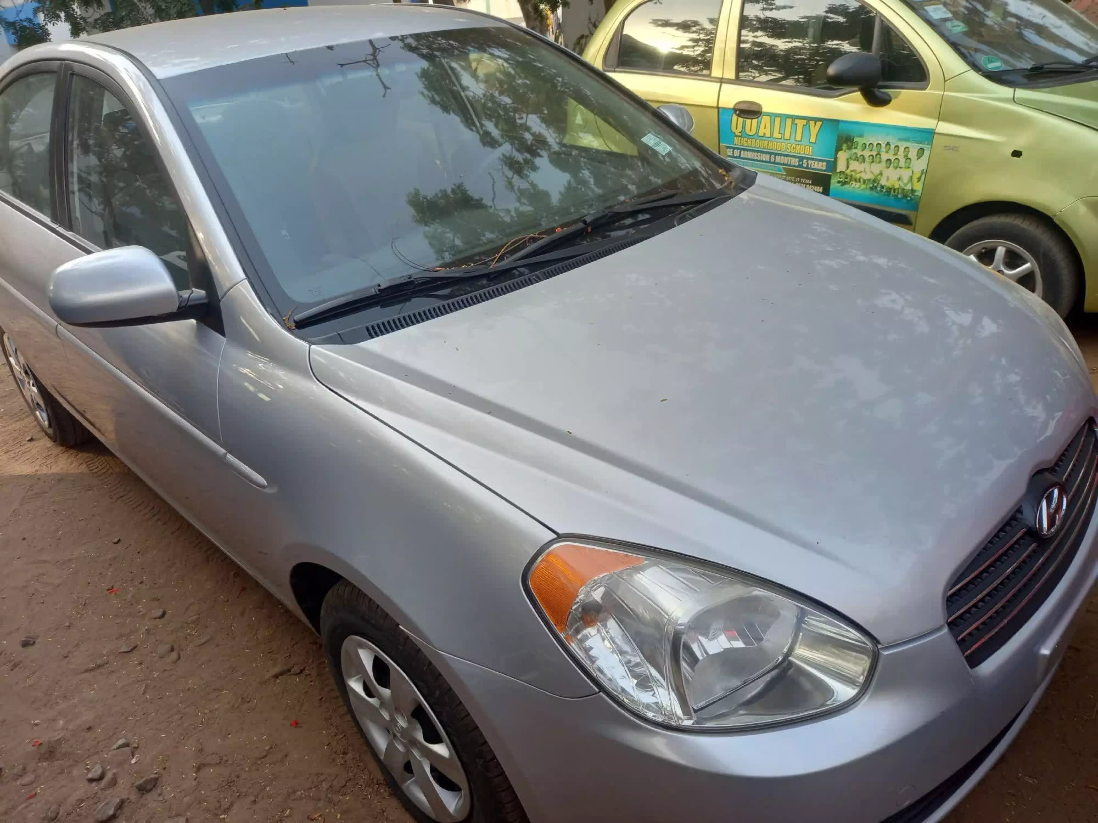 Hyundai Accent - 2011