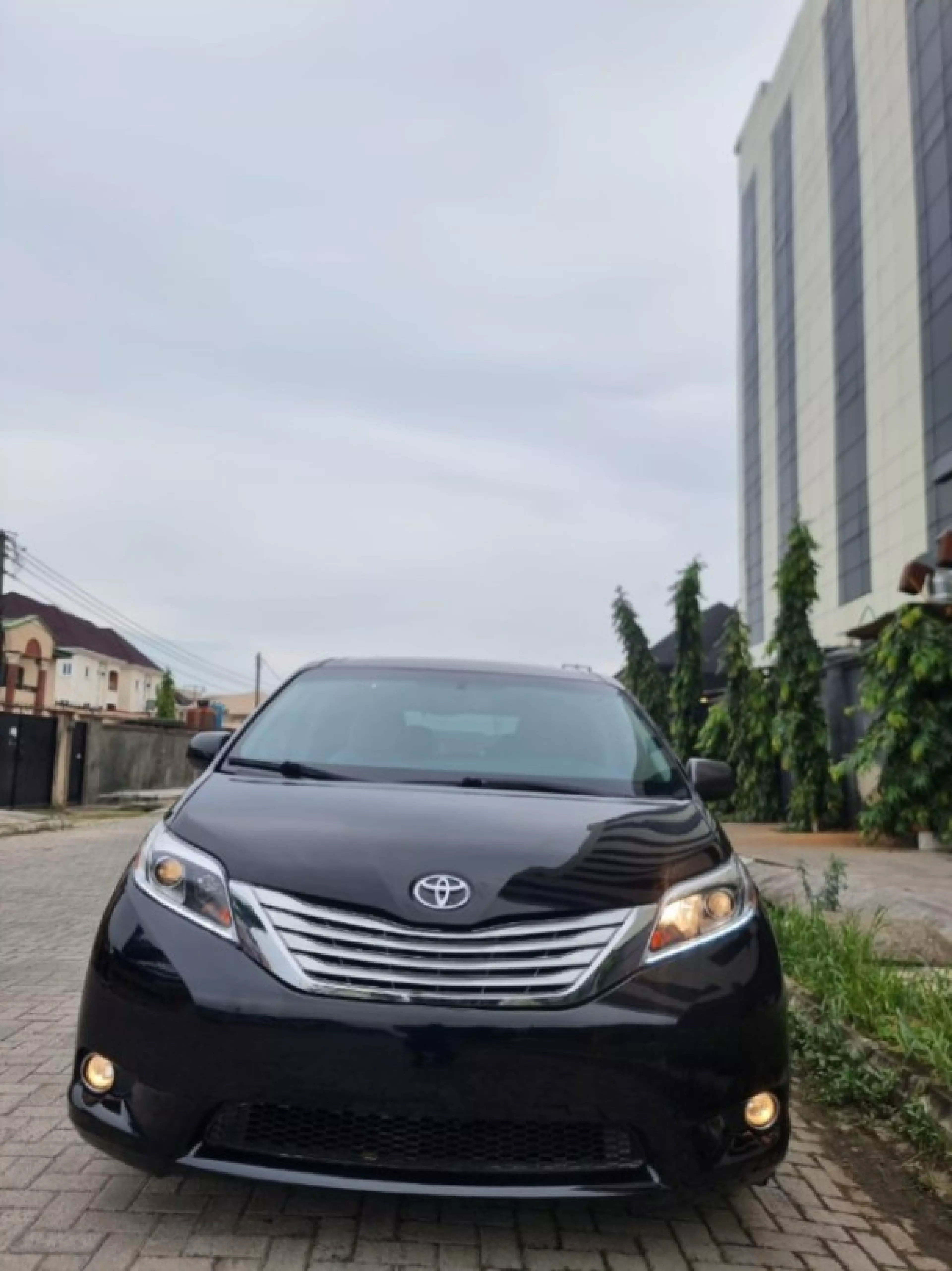 Toyota Sienna - 2015