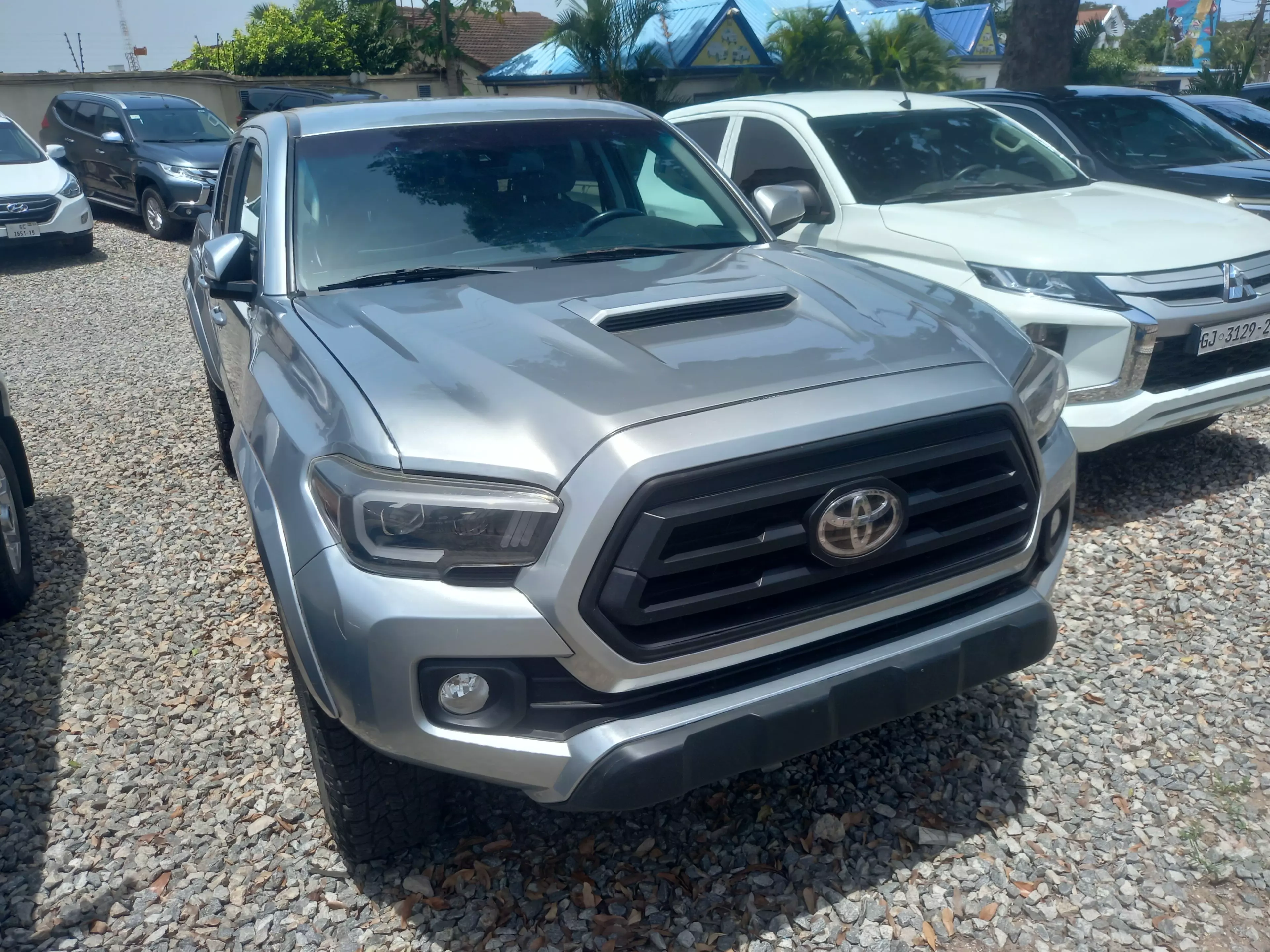 Toyota Tacoma   - 2021