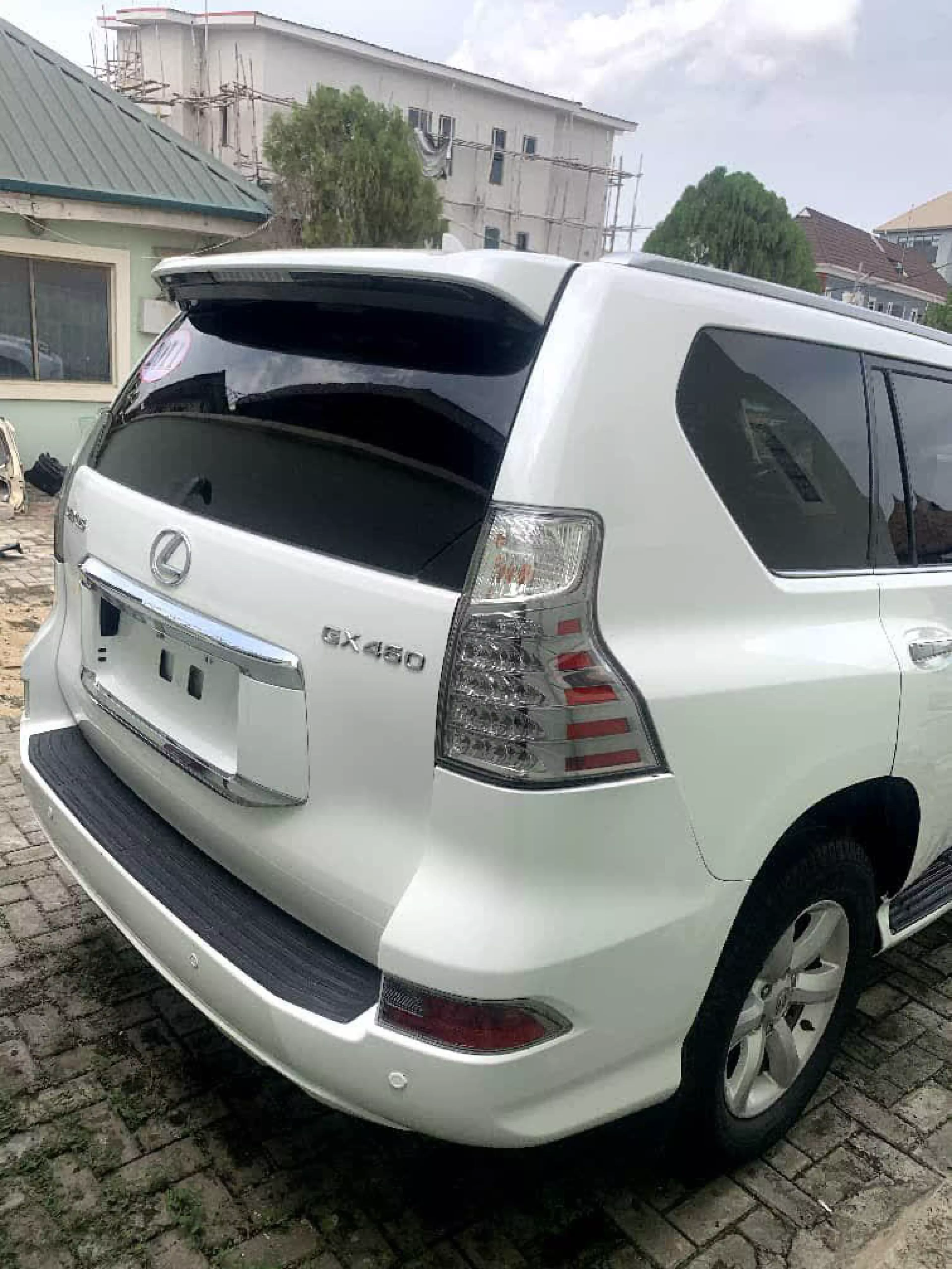 Lexus GX 460   - 2010