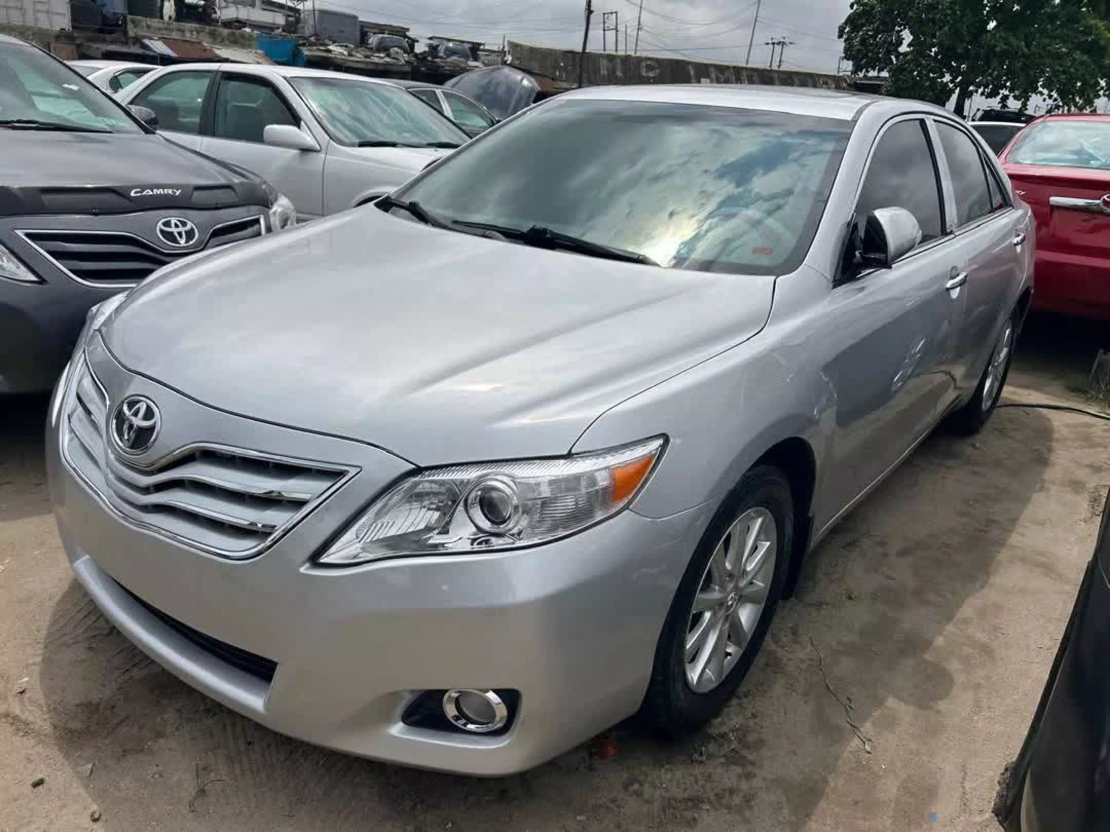 Toyota Camry - 2011