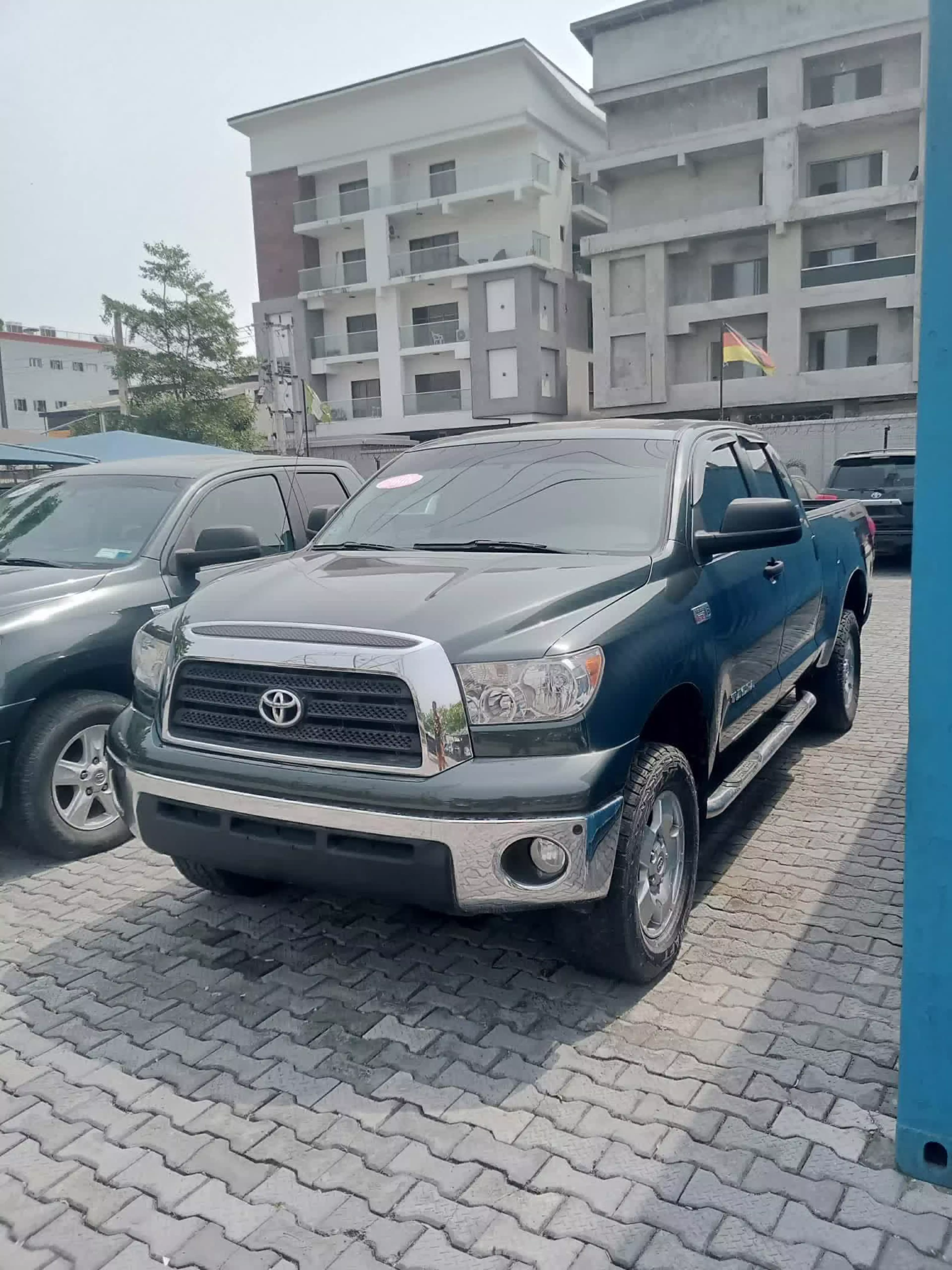 Toyota Tundra - 2008