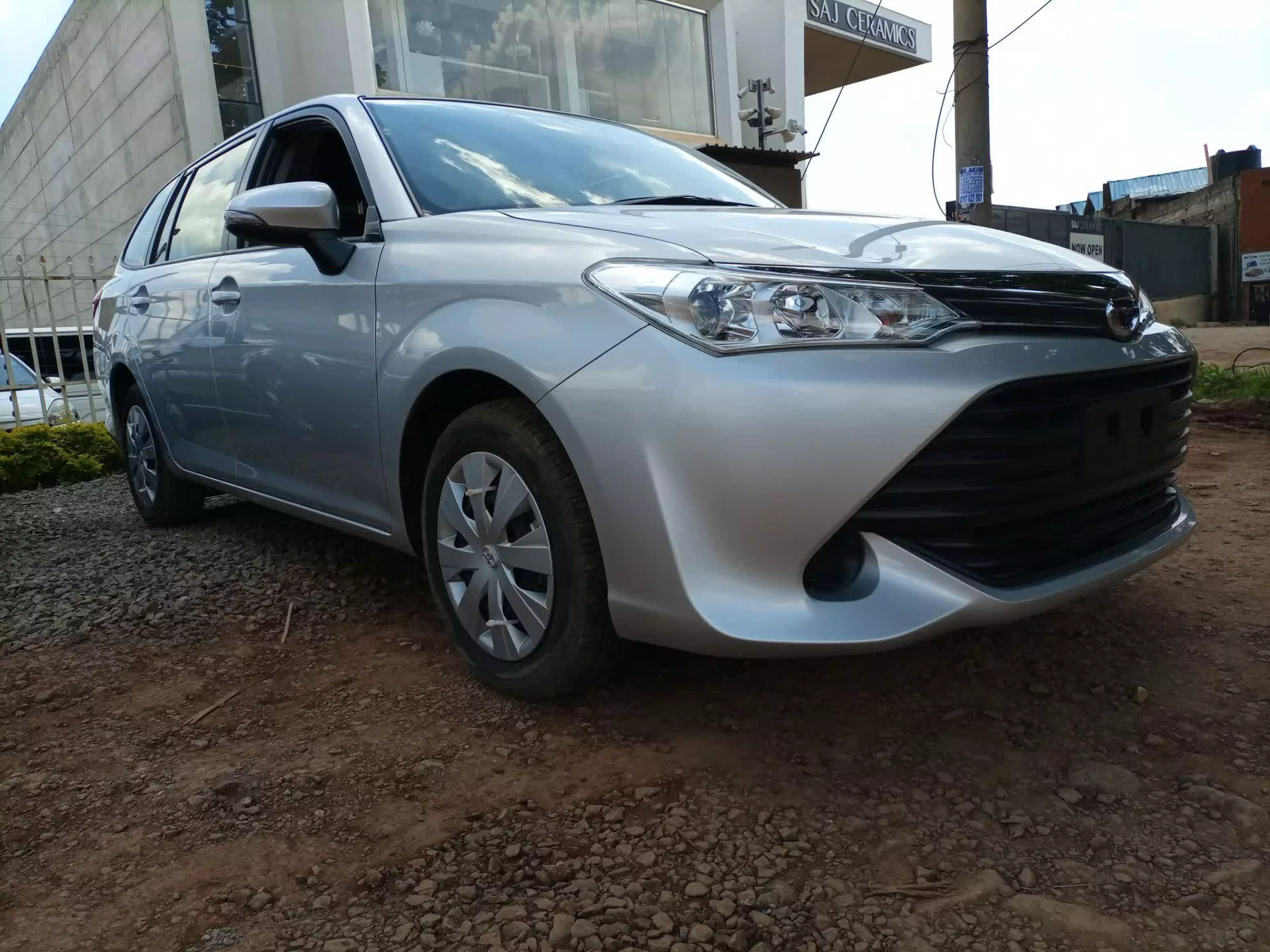 Toyota Fielder  - 2017