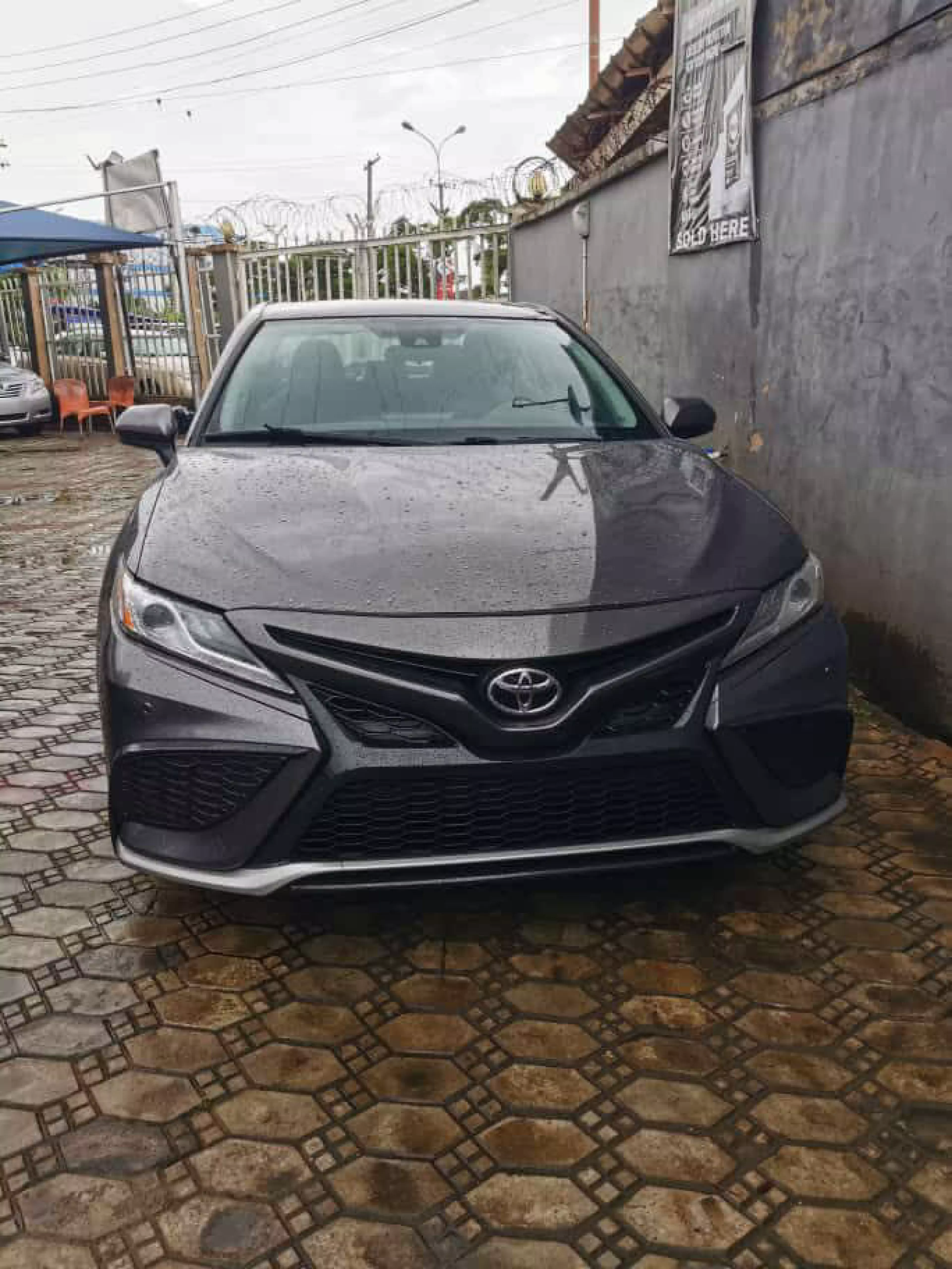 Toyota Camry - 2021