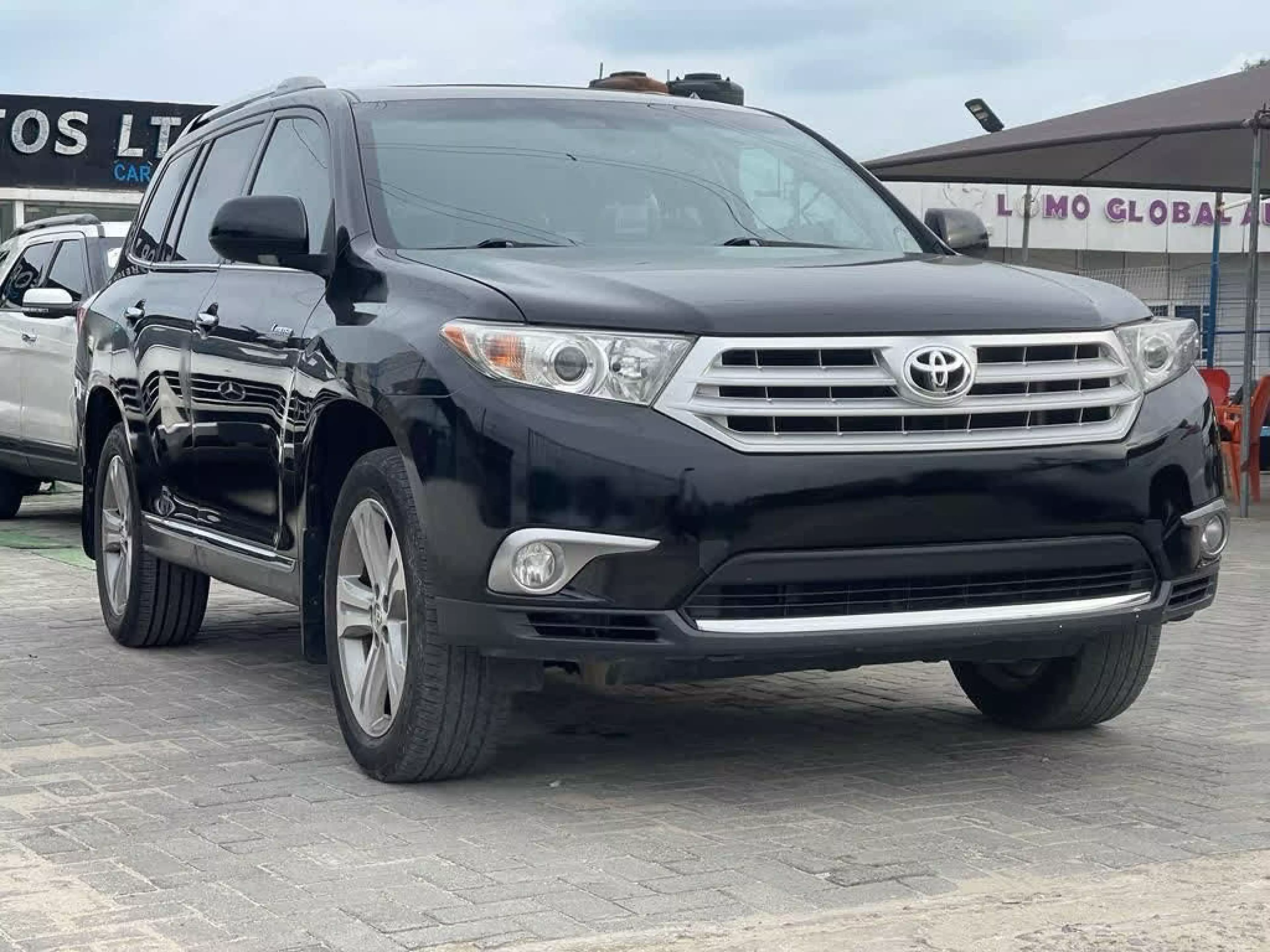 Toyota Highlander - 2011