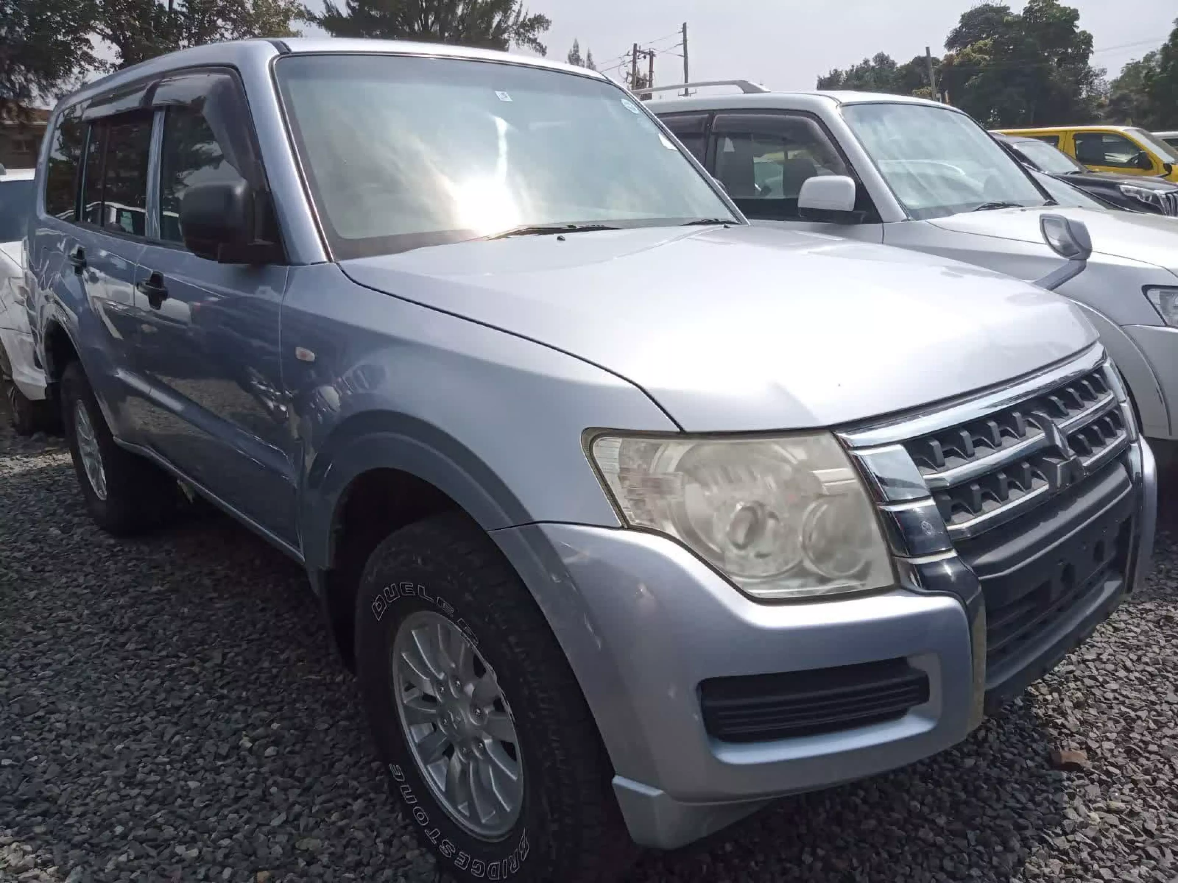 Mitsubishi Pajero - 2015