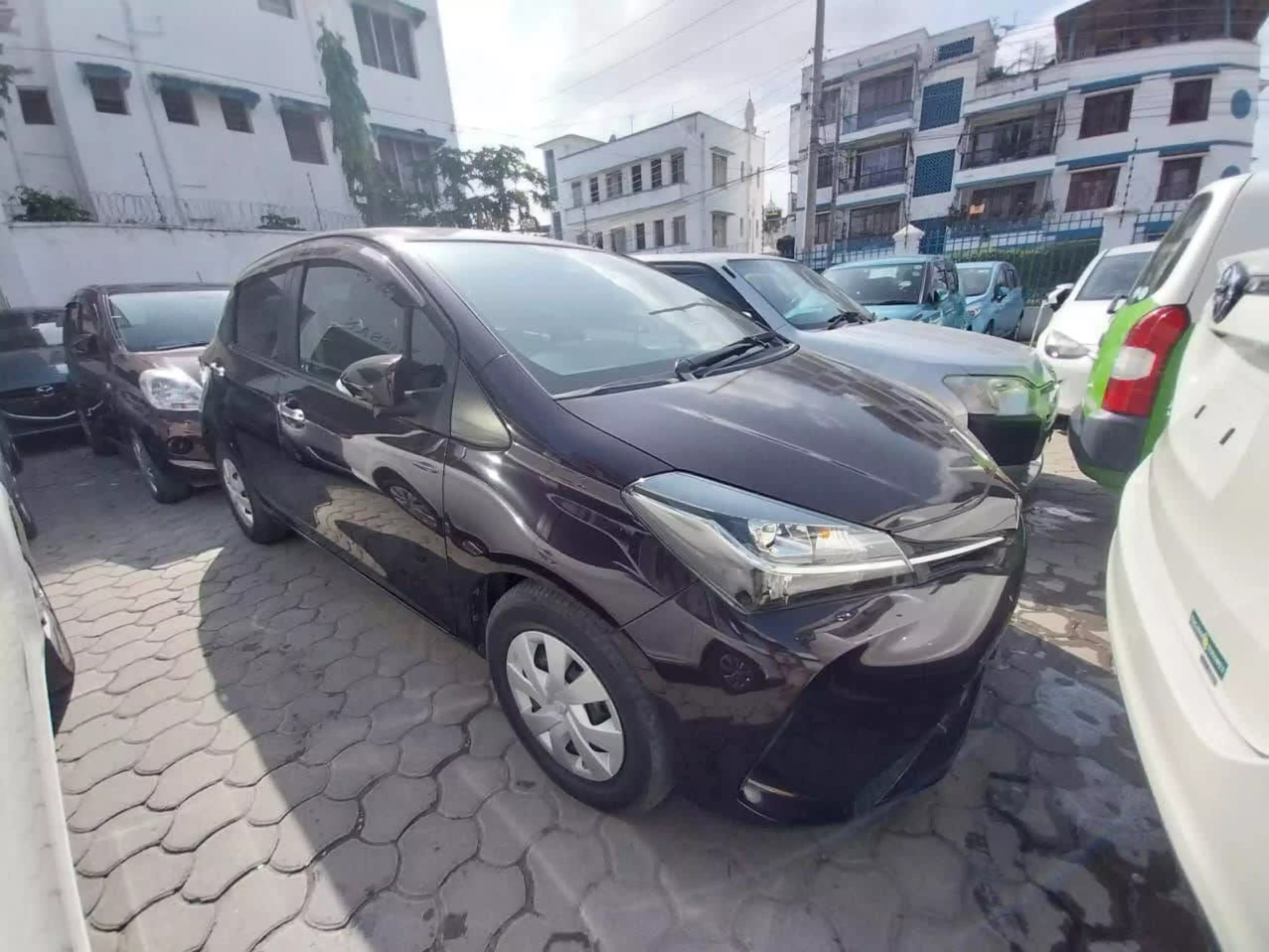 Toyota Vitz - 2016