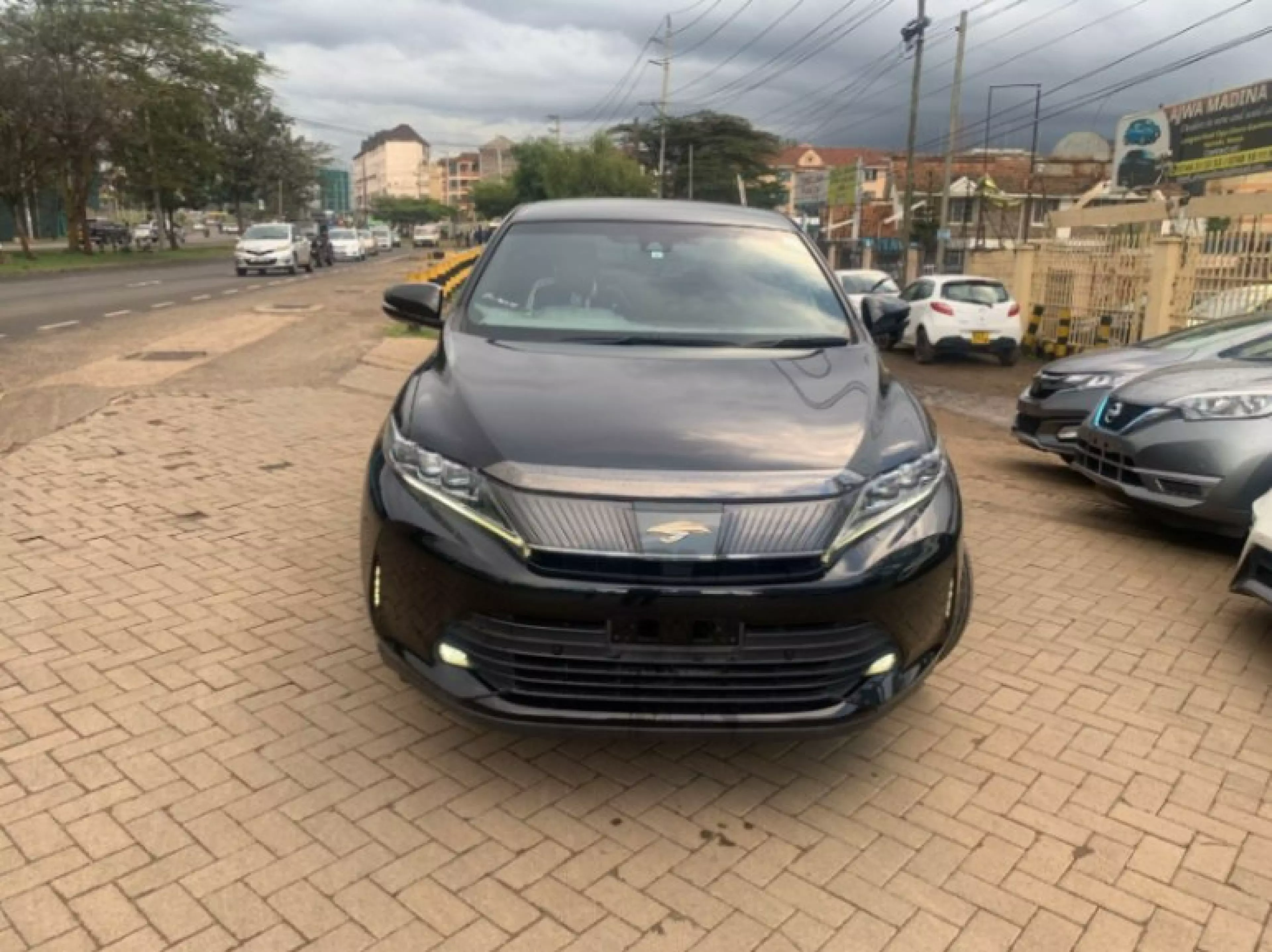 Toyota Harrier - 2019