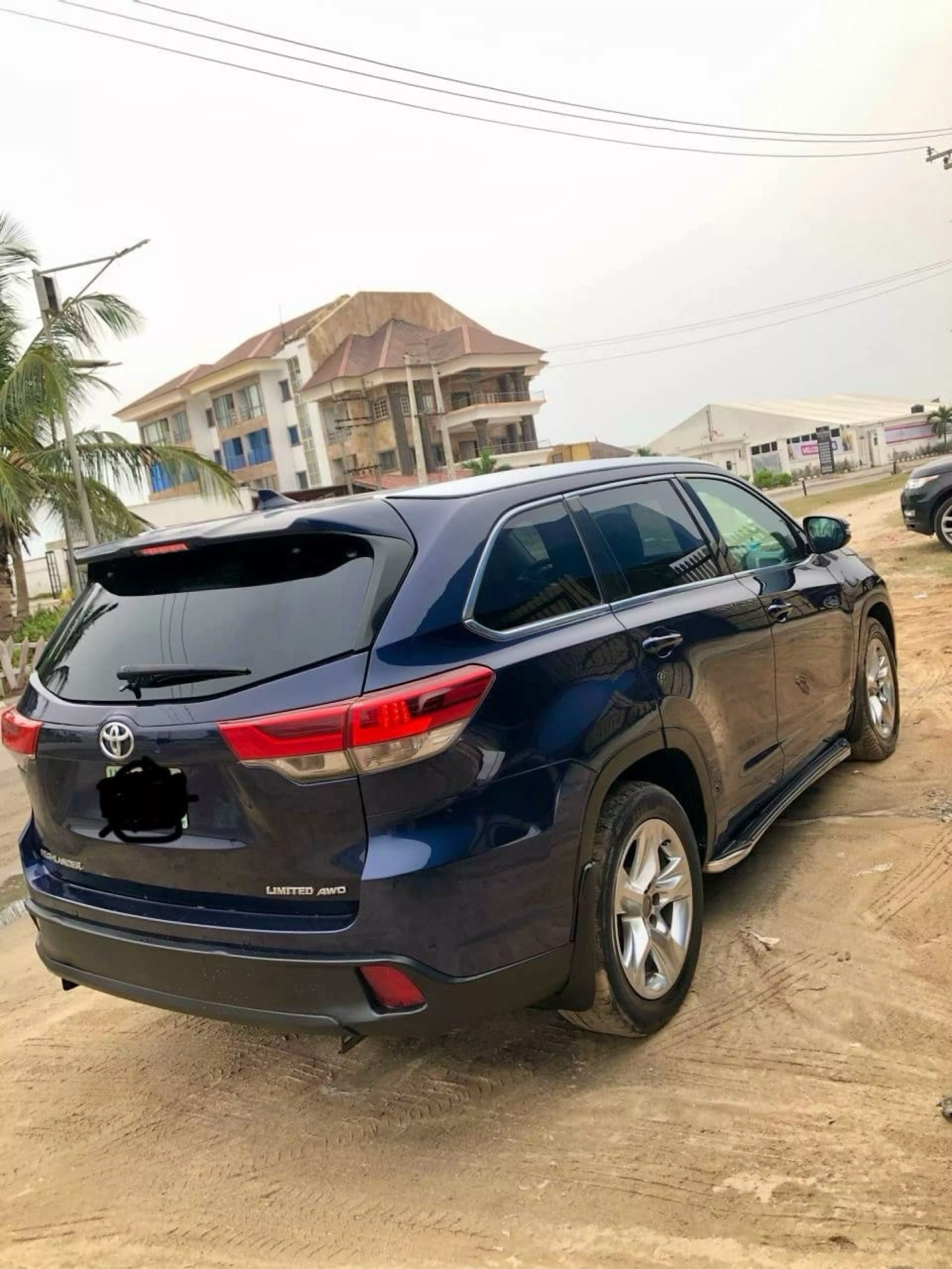 Toyota Highlander   - 2015
