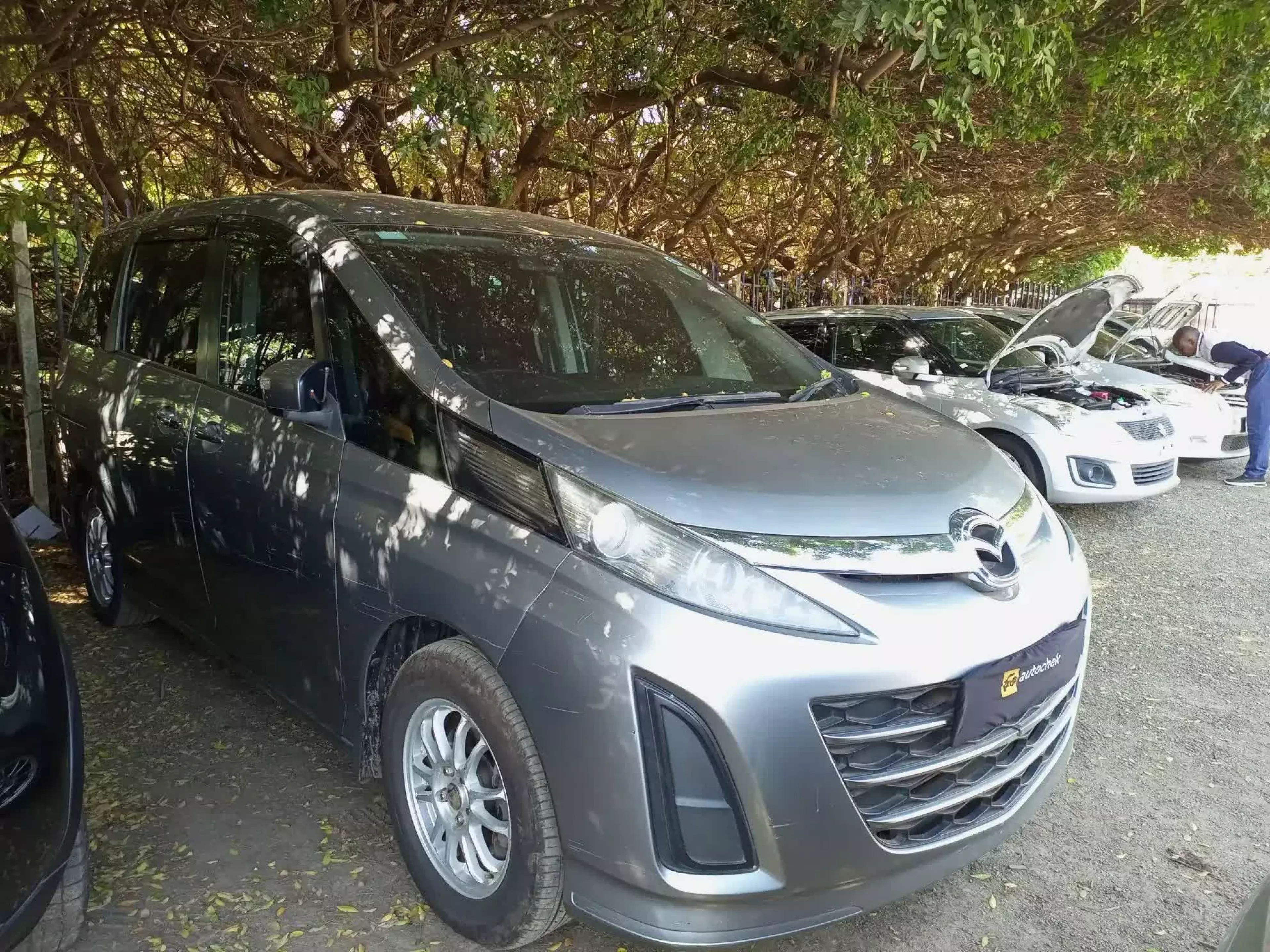 Mazda Biante - 2013