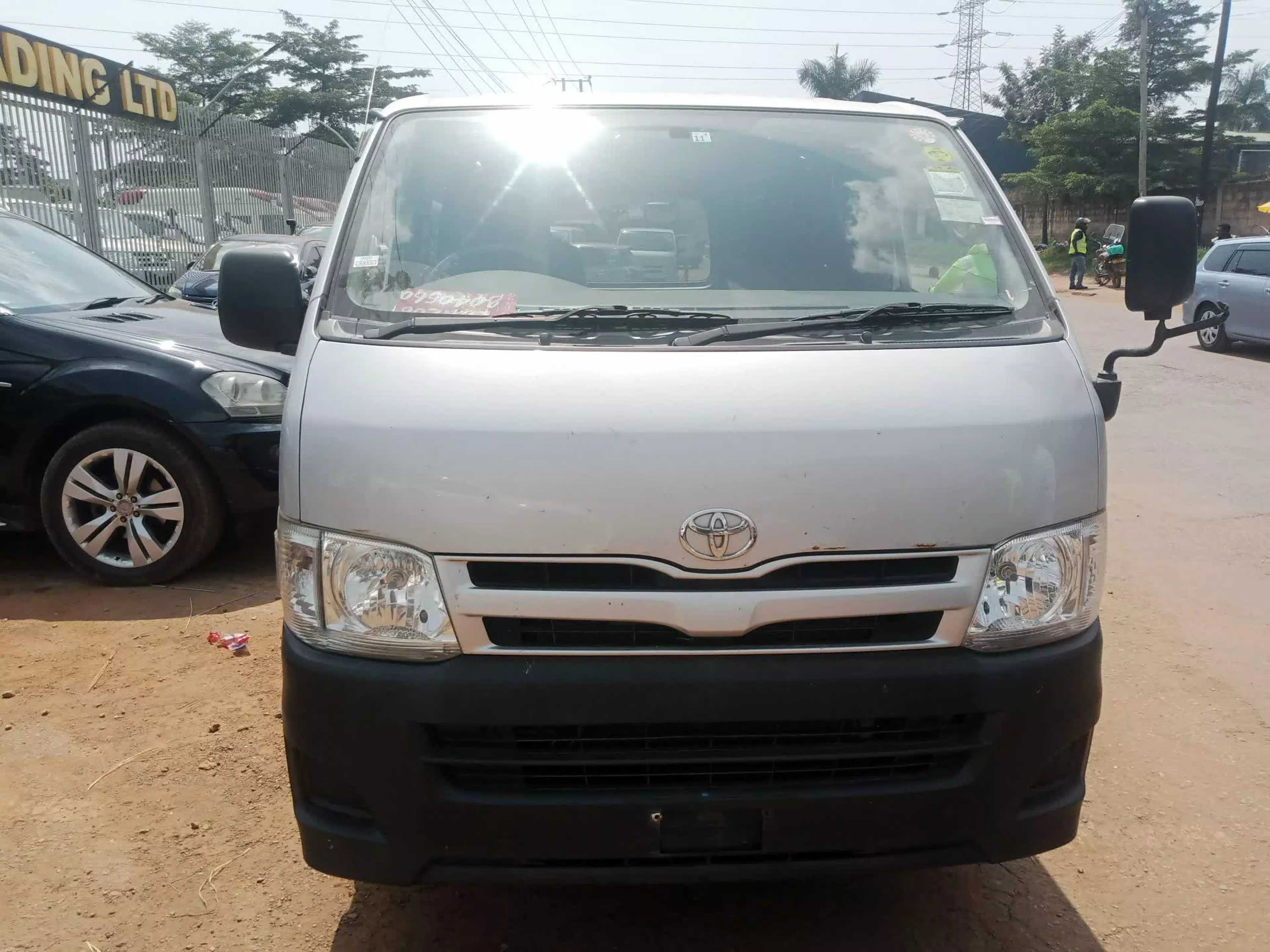 Toyota Hiace - 2013