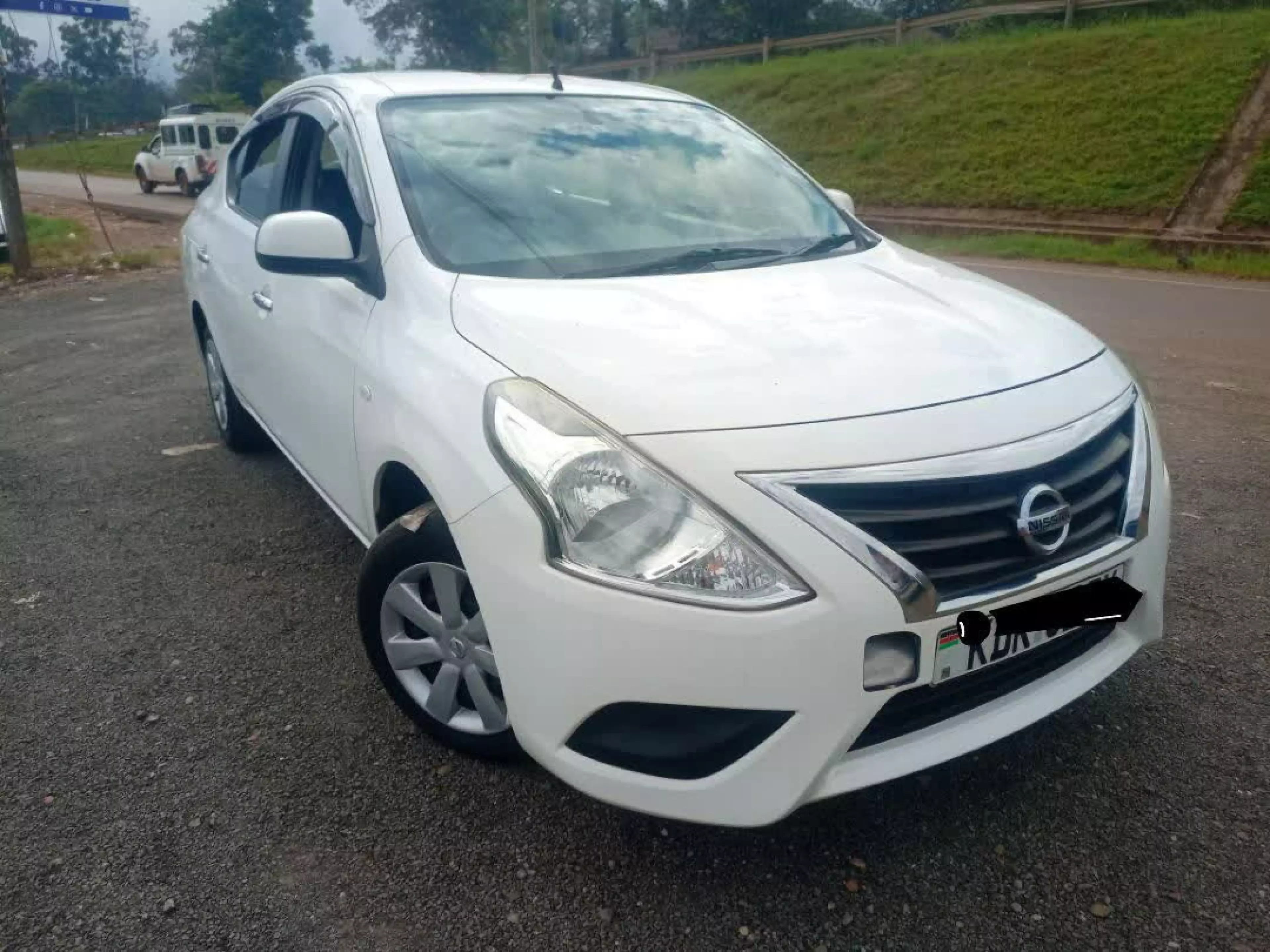 Nissan Latio - 2015