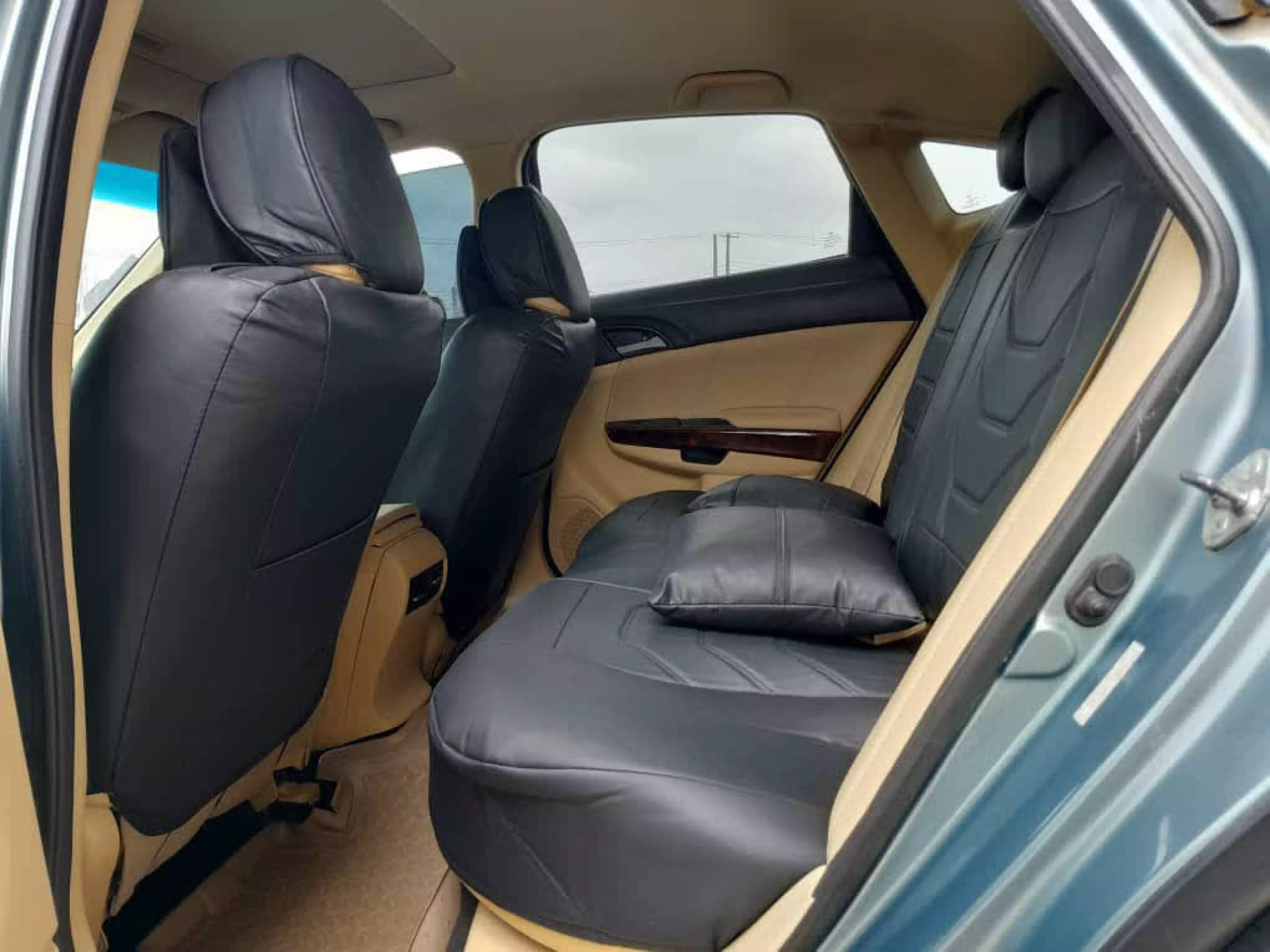 Honda Crosstour   - 2010