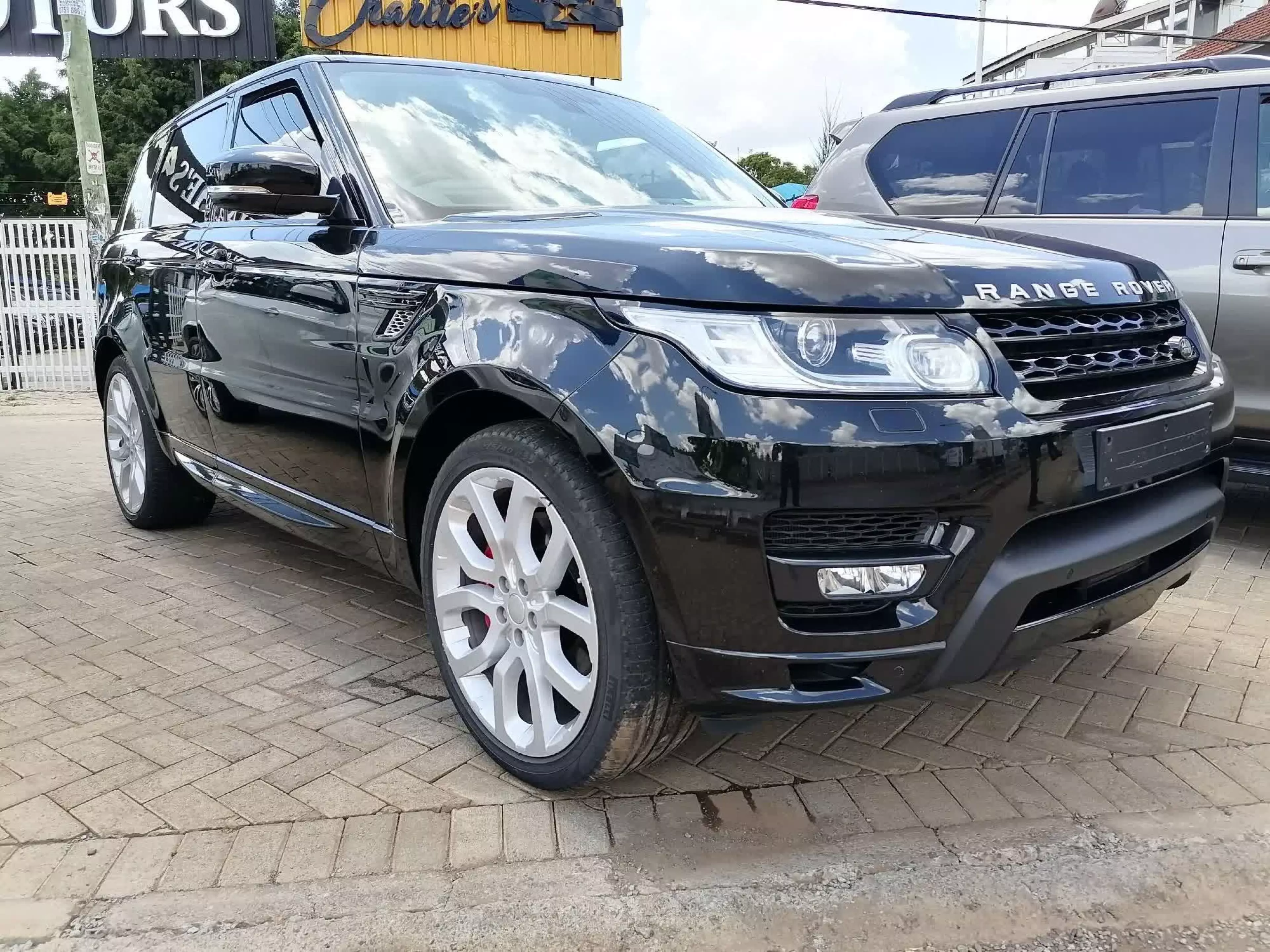 Land Rover Range Rover Sport - 2015