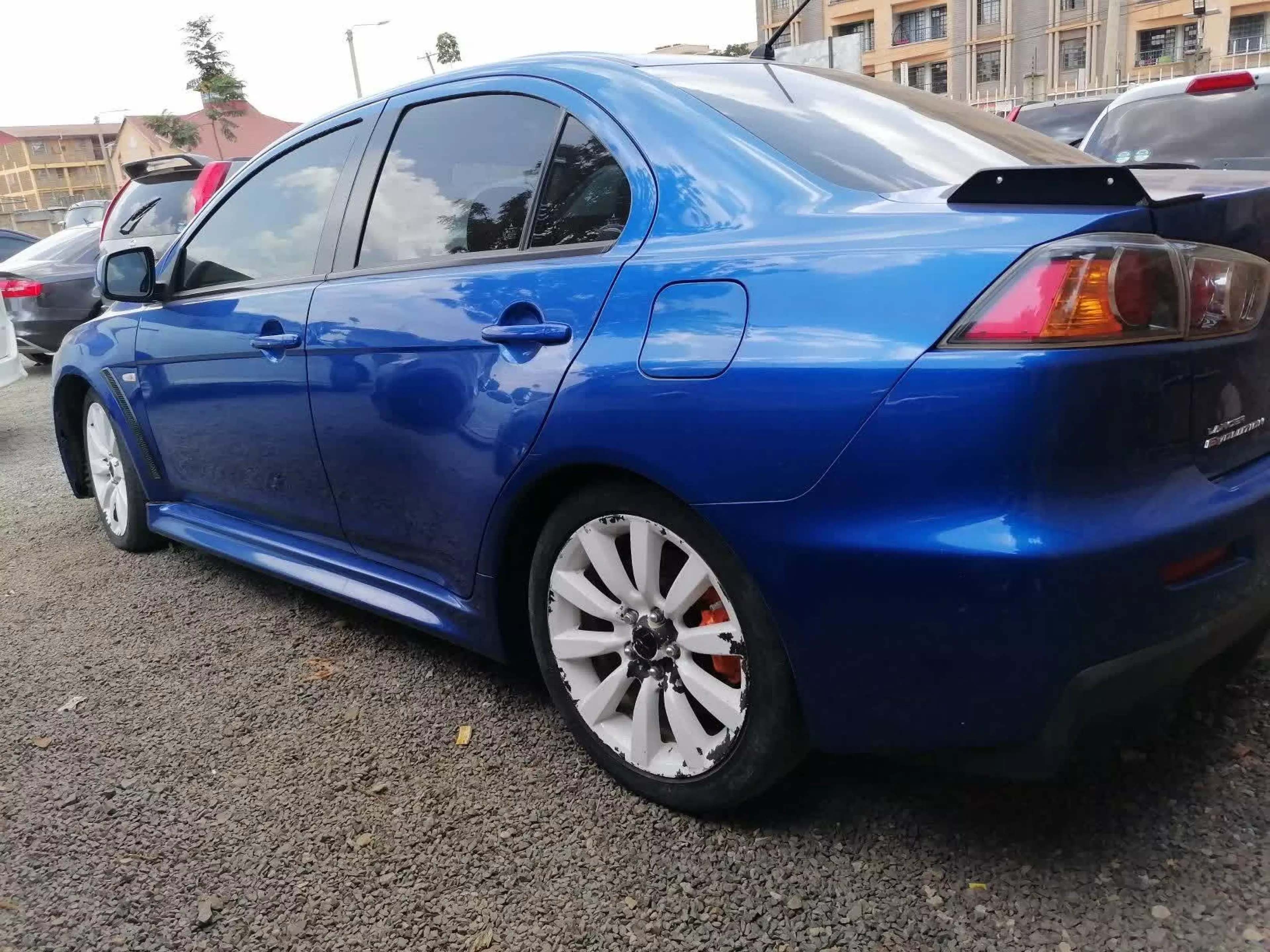 Mitsubishi Lancer - 2012