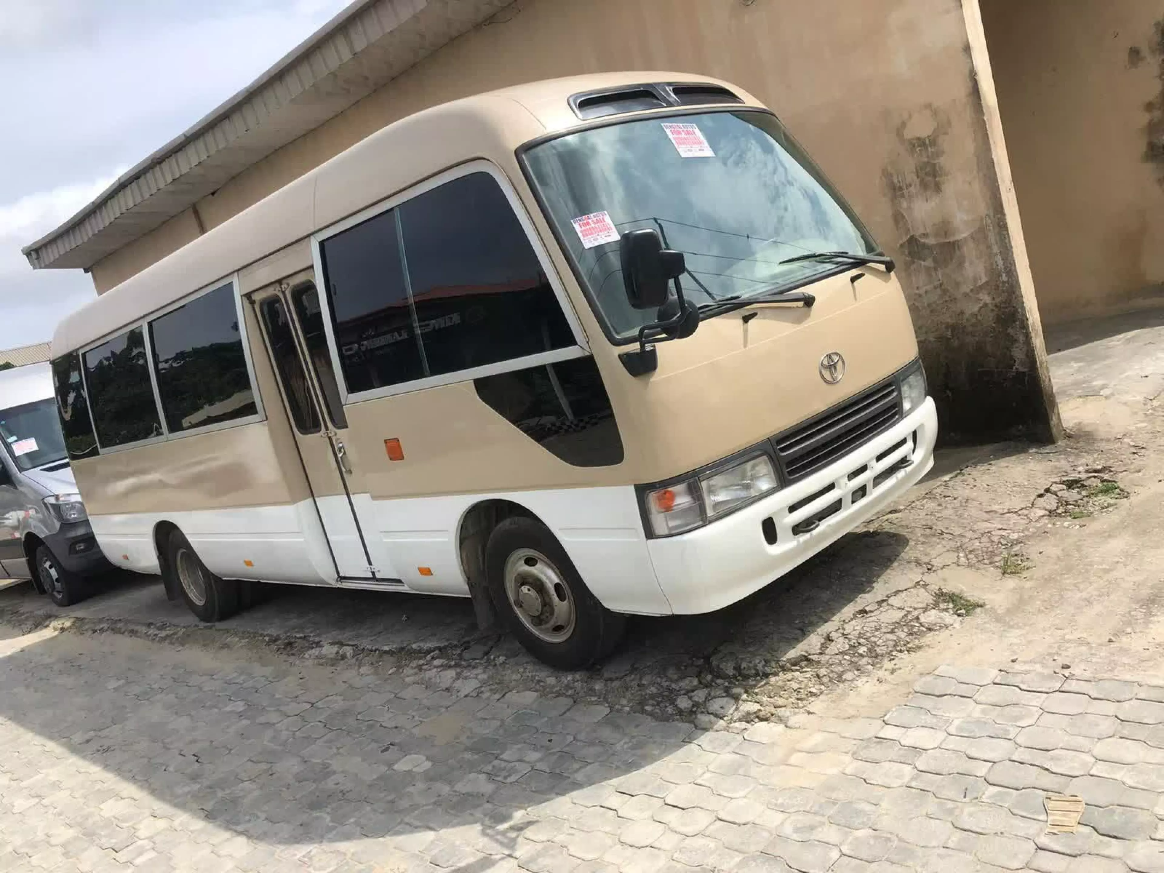 Toyota Coaster - 2006