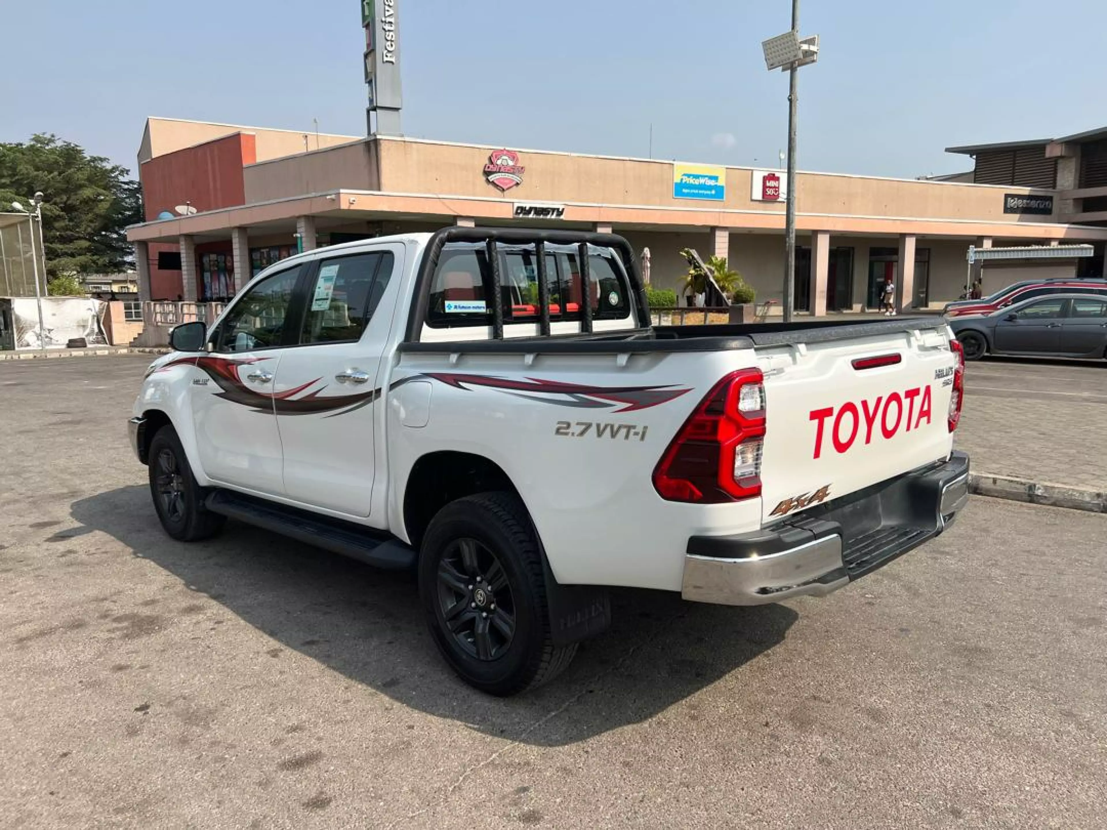 Toyota Hiace   - 2022