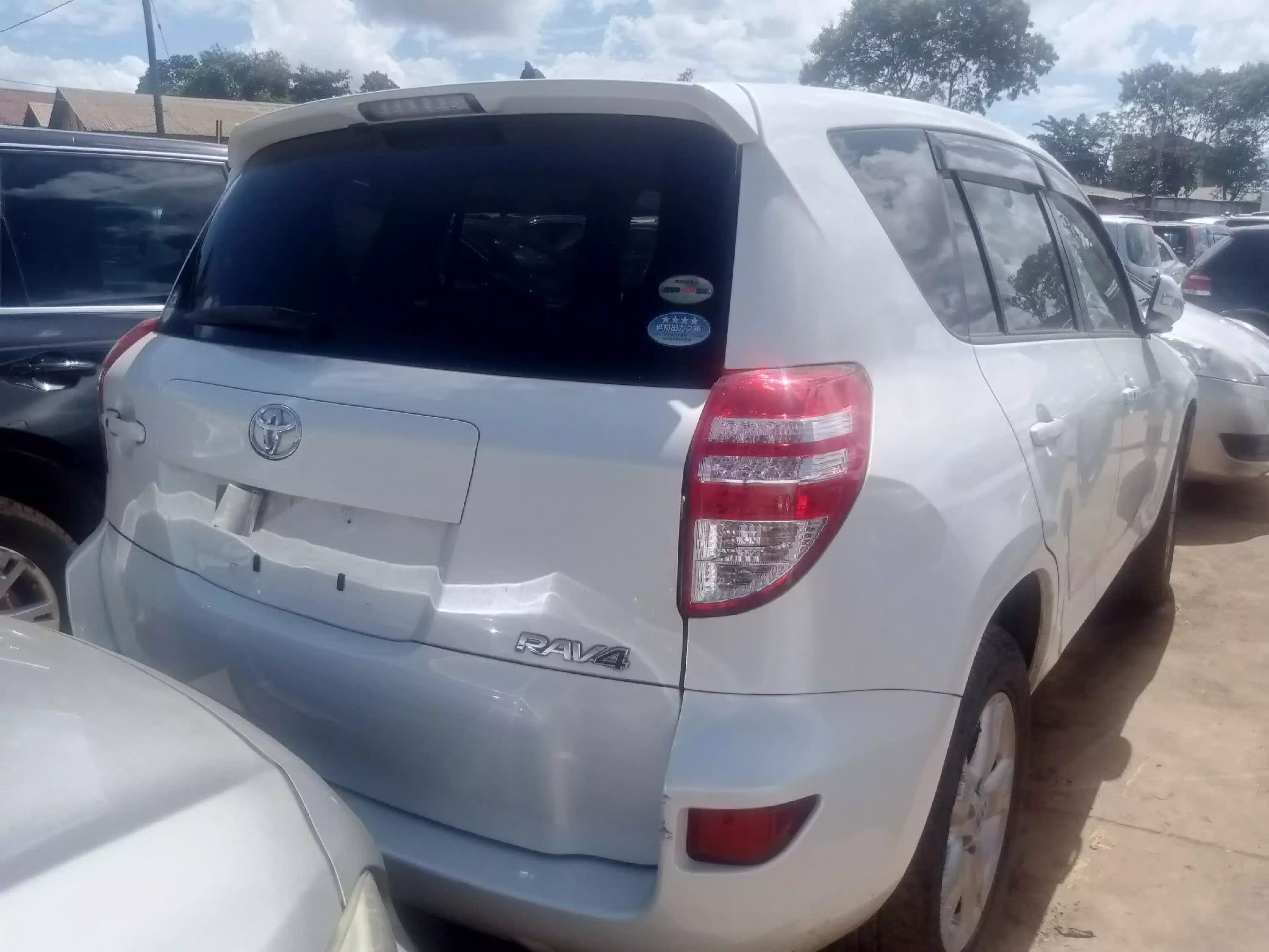Toyota RAV 4   - 2010