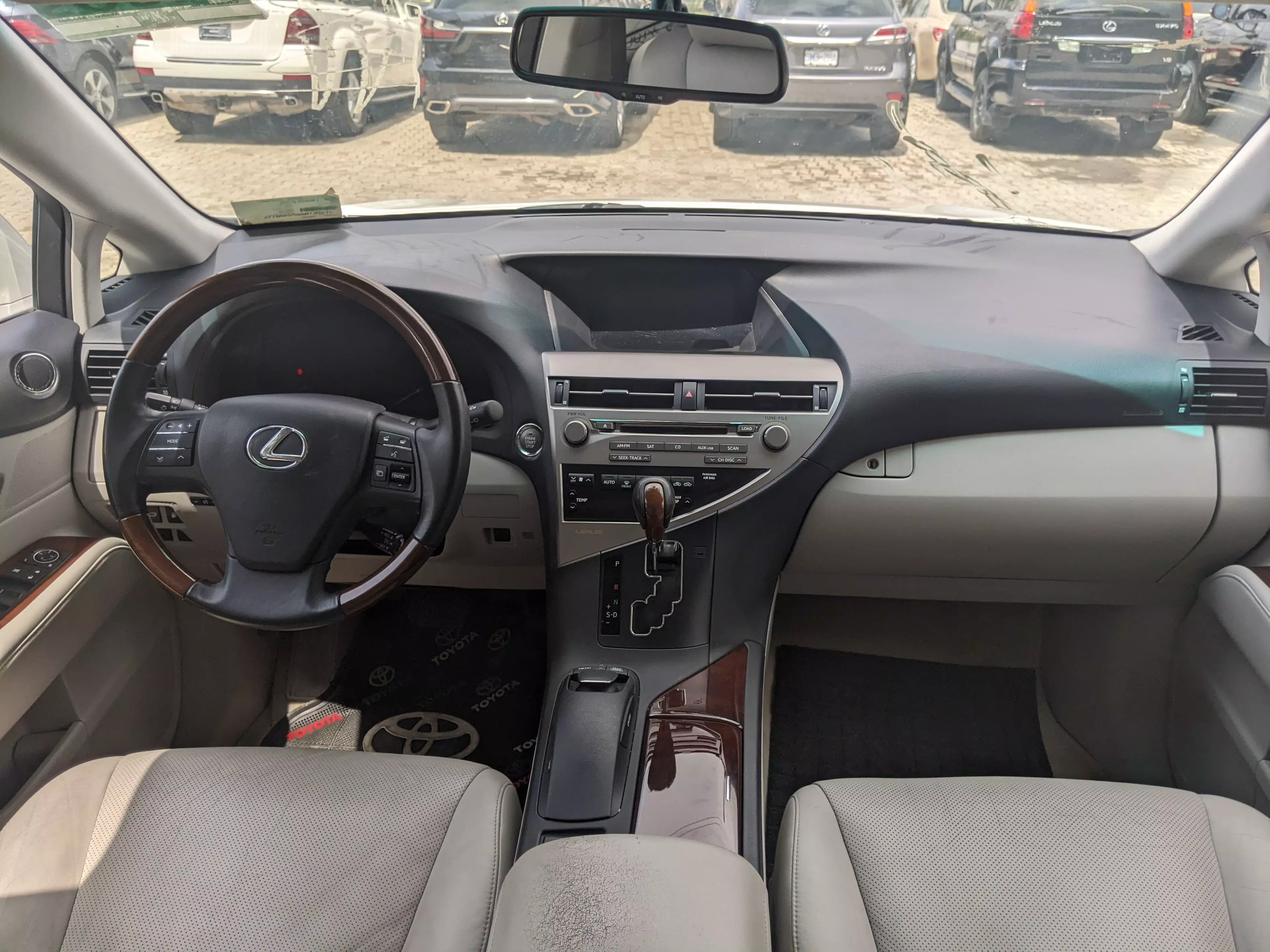 Lexus RX 350   - 2010