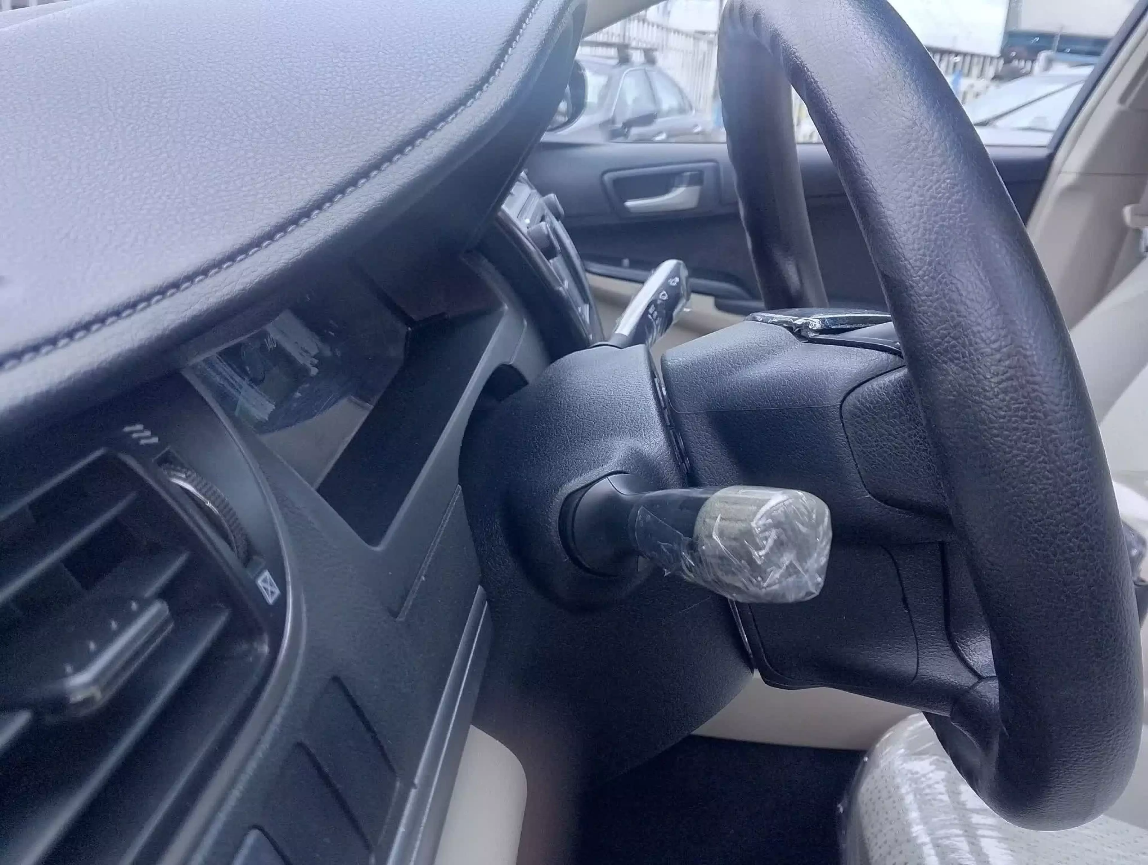 Toyota Camry   - 2012