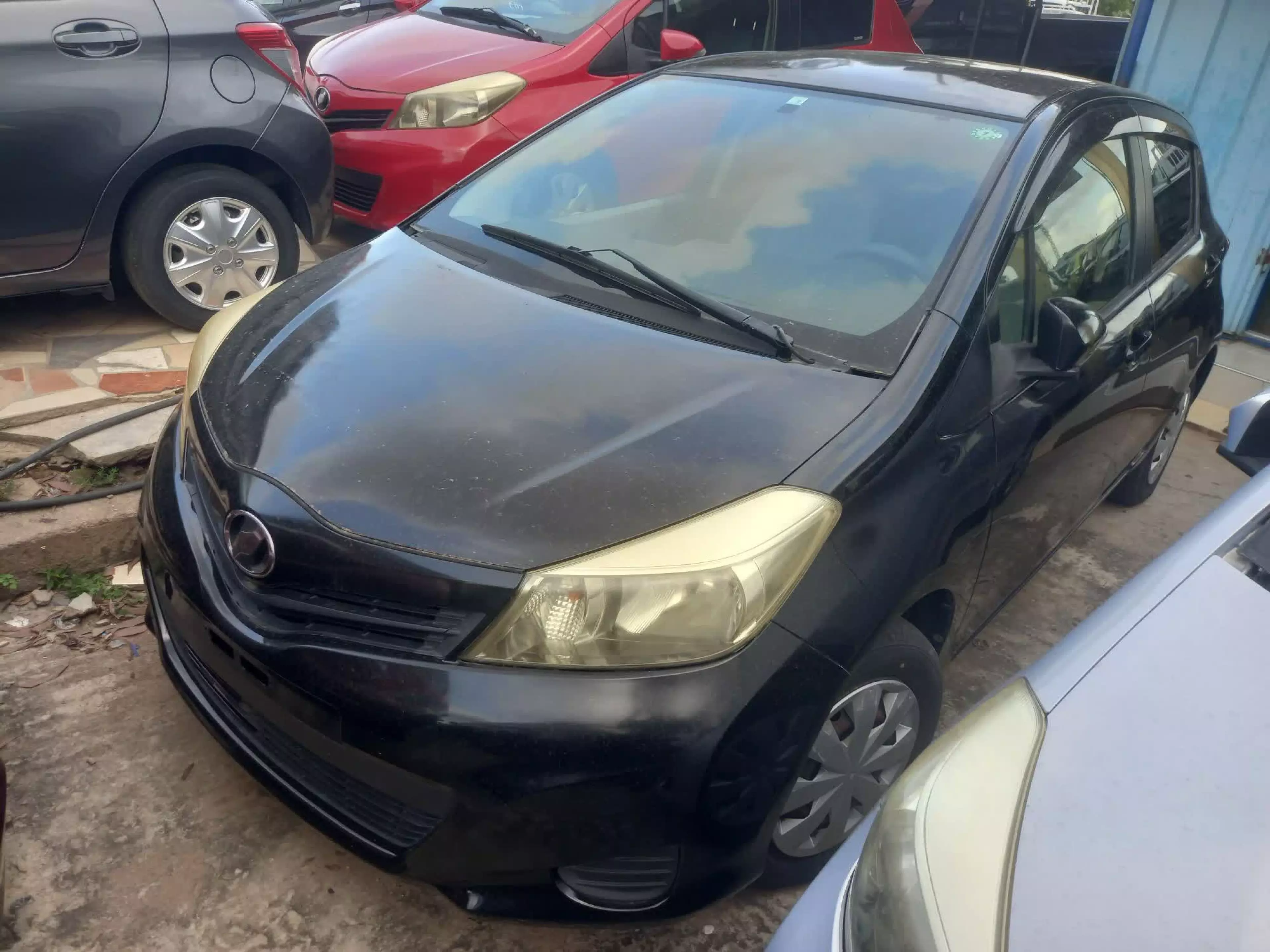 Toyota Vitz - 2014