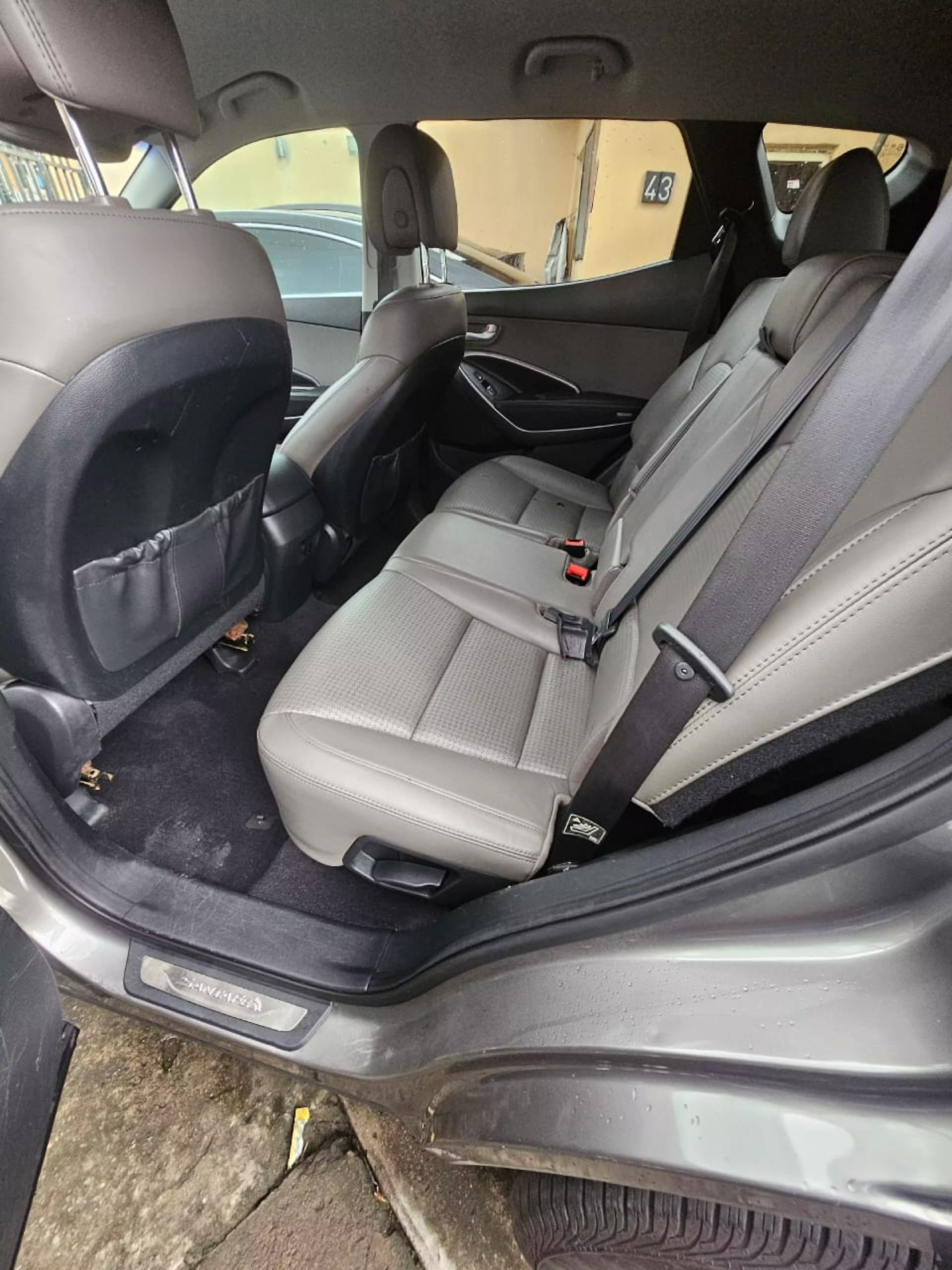 Hyundai Santa Fe   - 2013