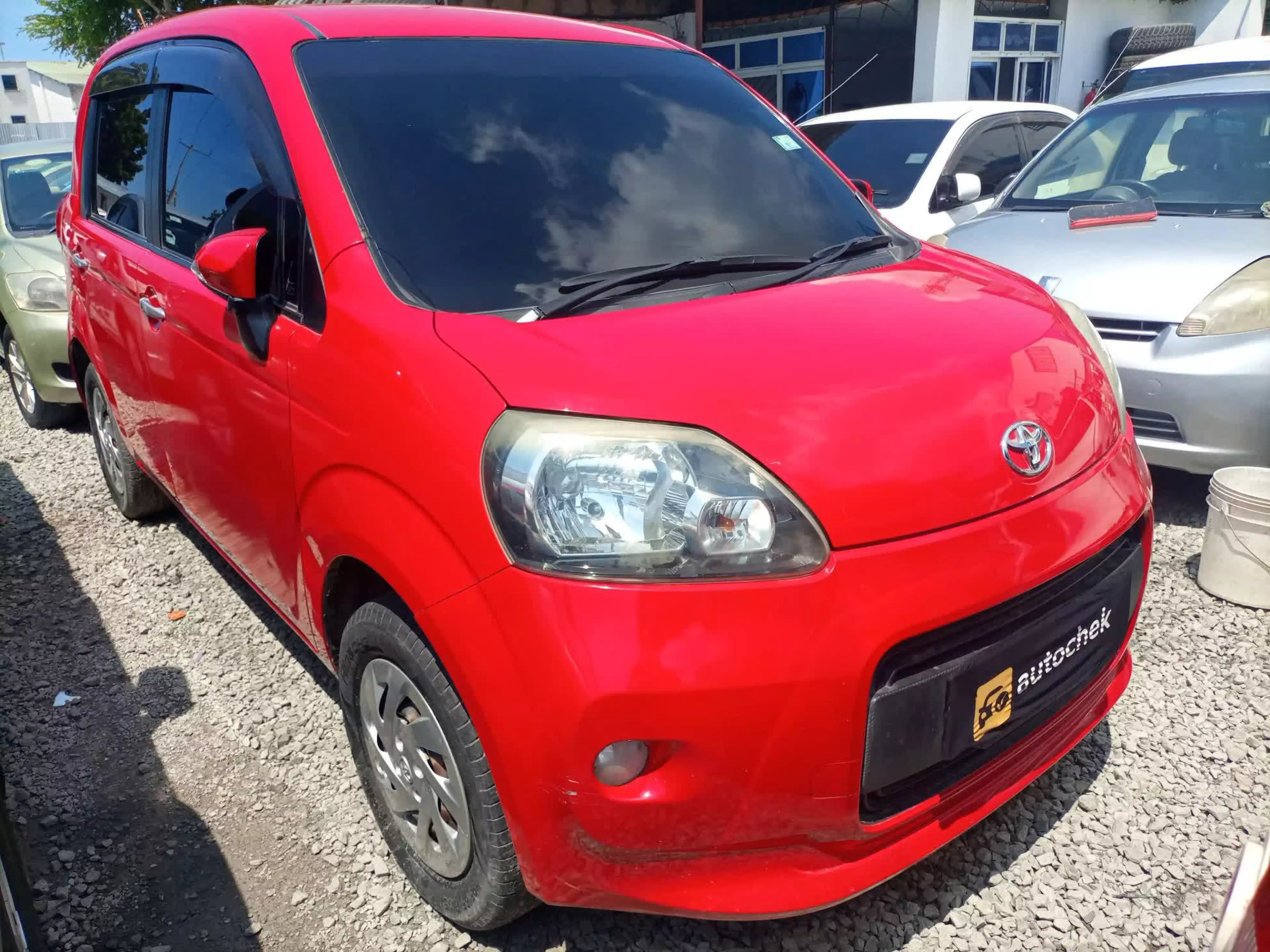 Toyota Porte - 2013