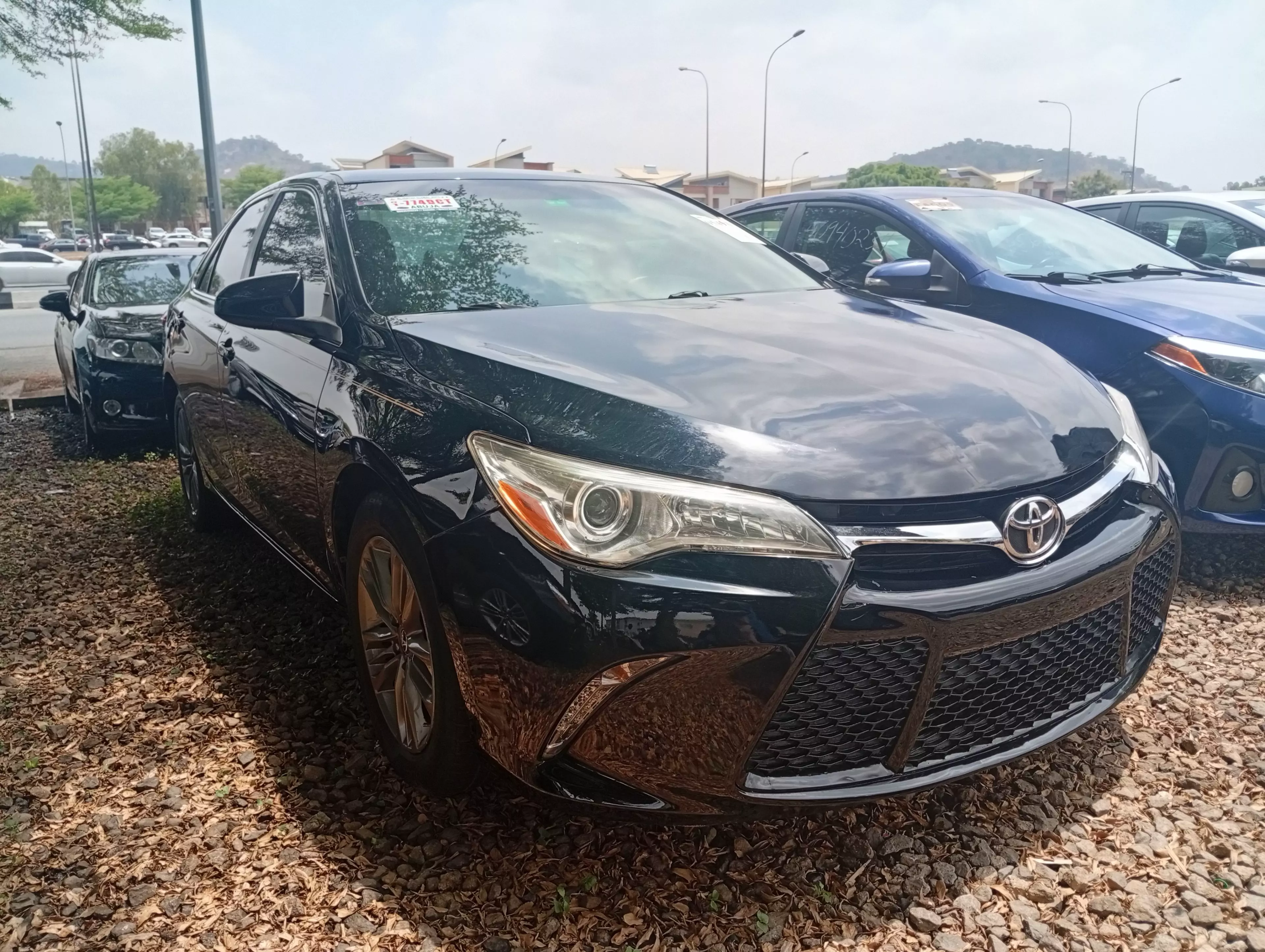 Toyota Camry   - 2016