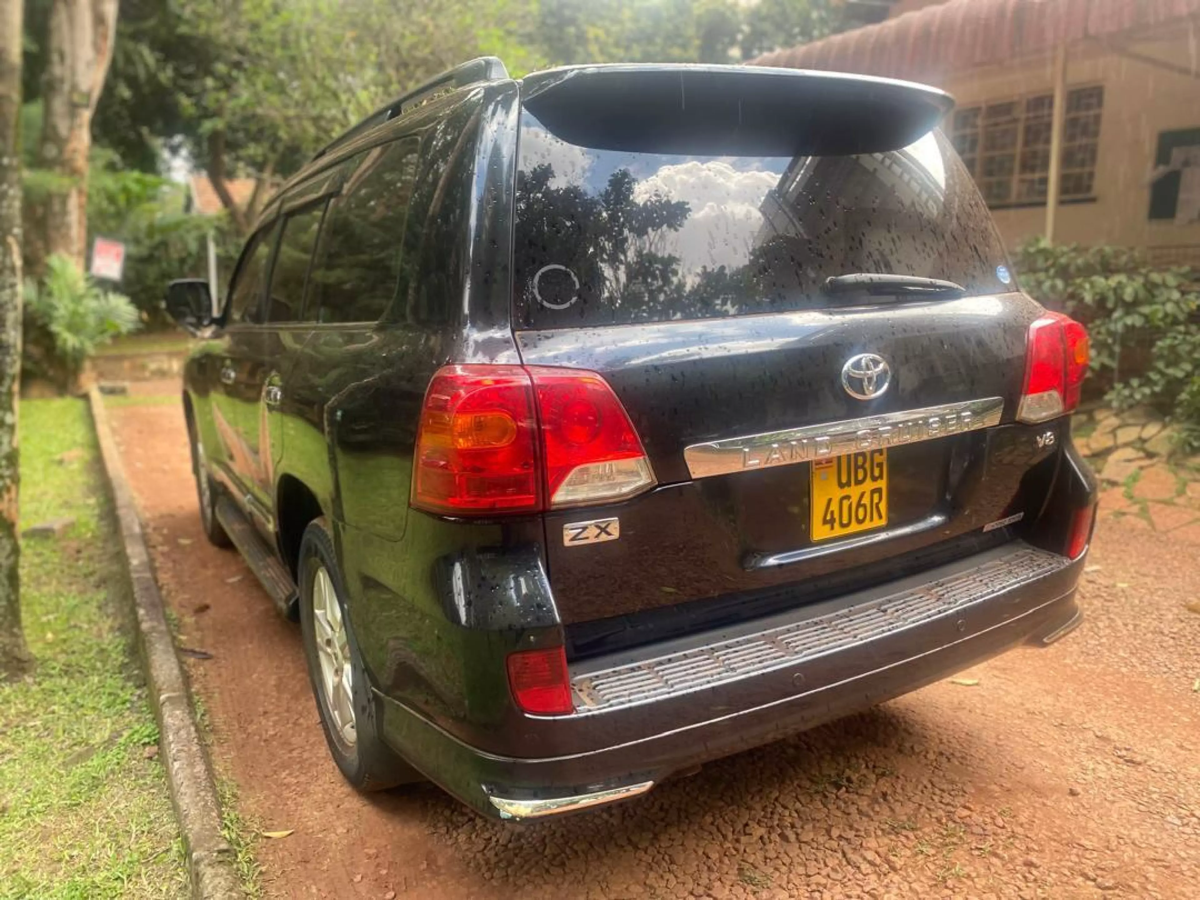 Toyota Landcruiser ZX   - 2014