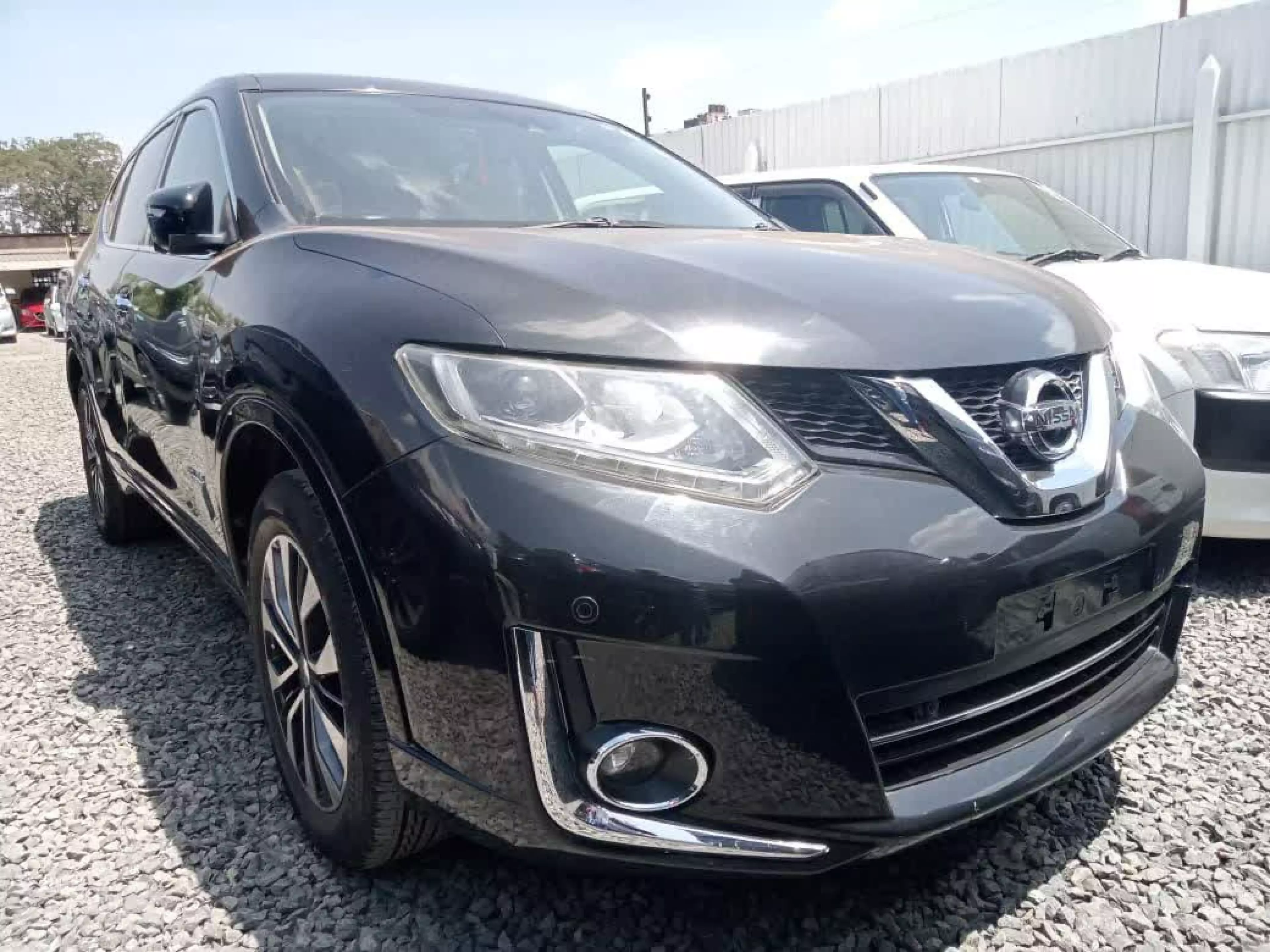 Nissan X-Trail - 2016