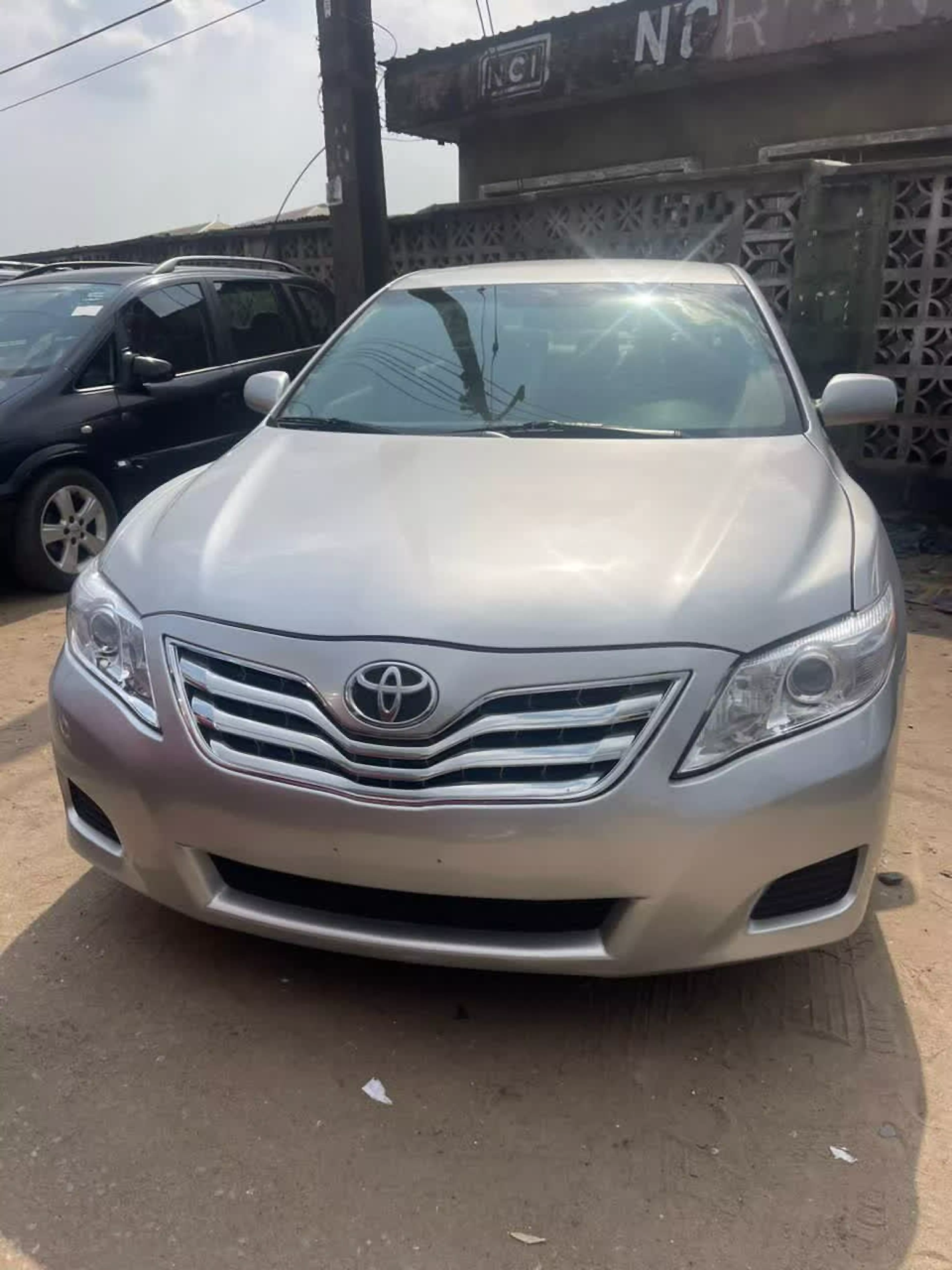 Toyota Camry - 2010